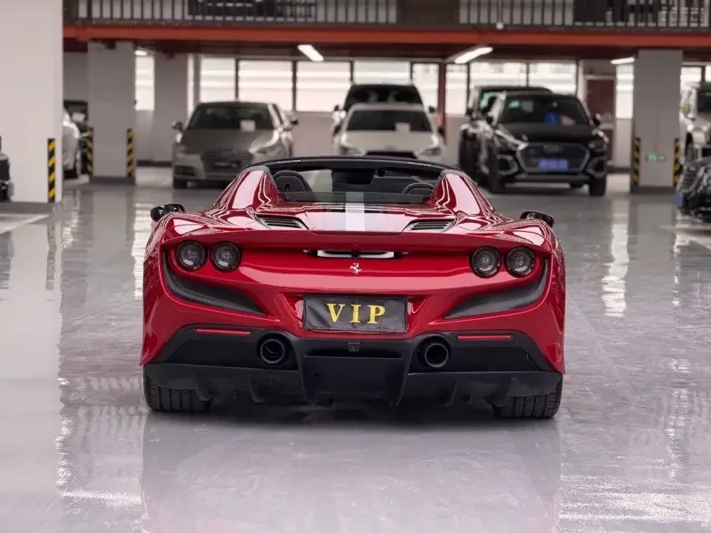 Ferrari F8