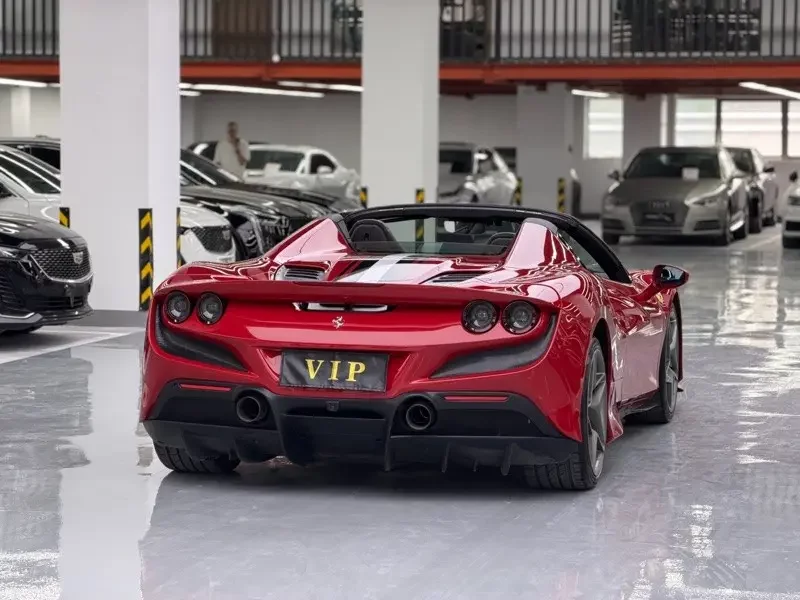 Ferrari F8