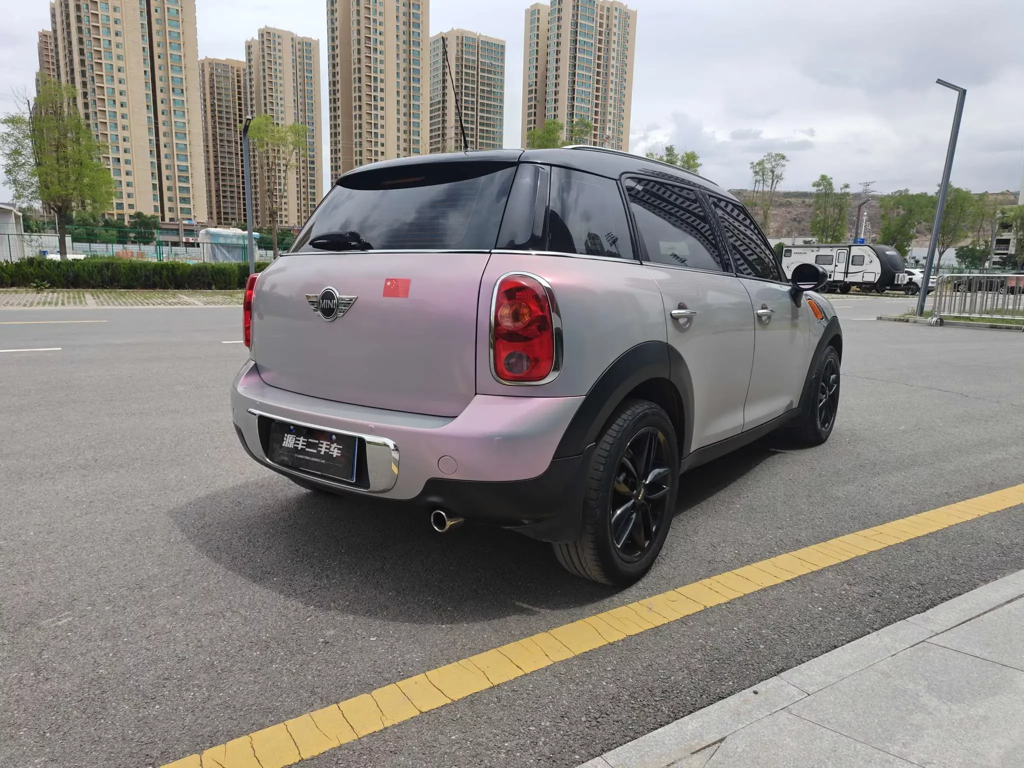 MINI COUNTRYMAN