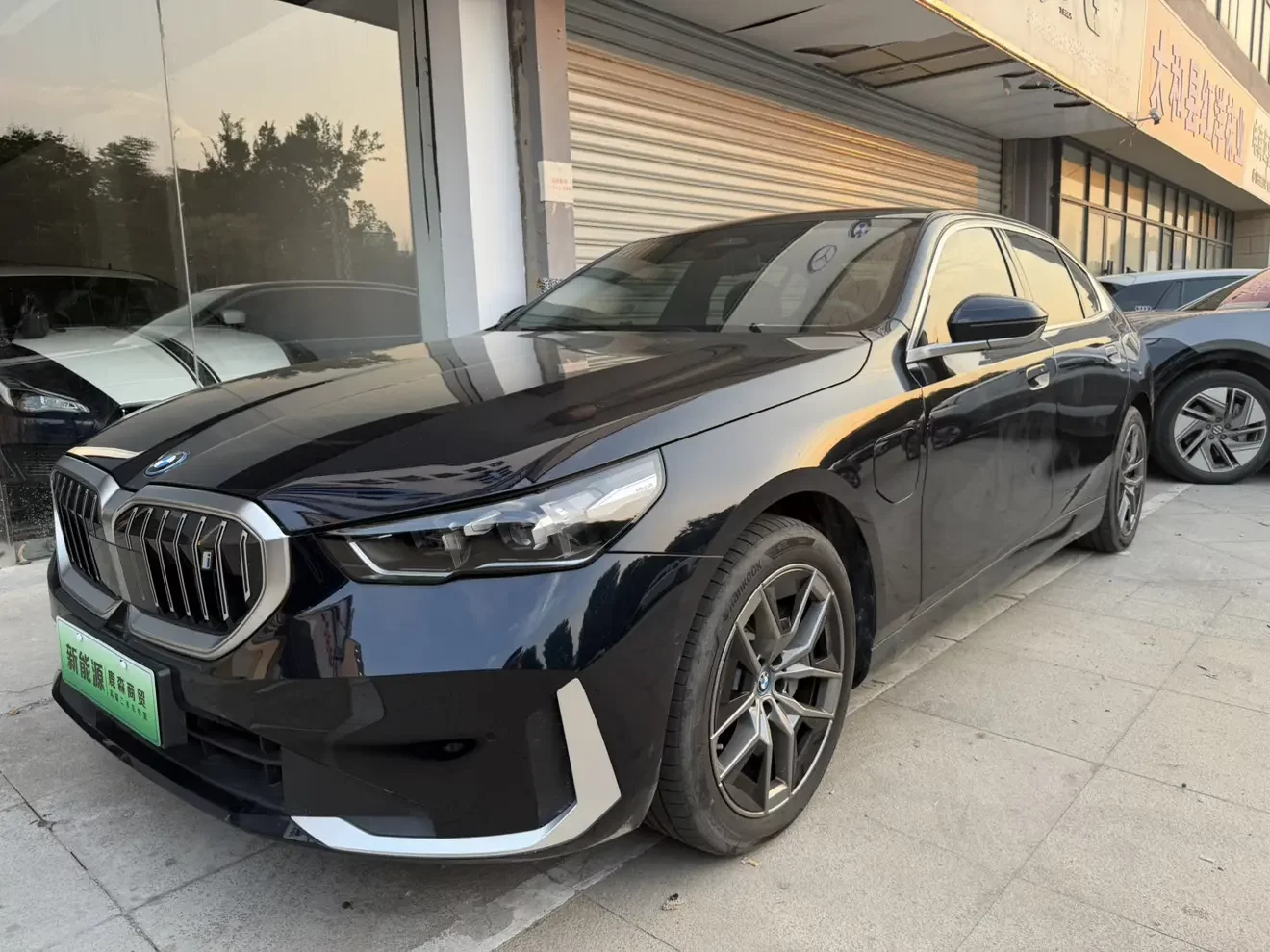 BMW i5
