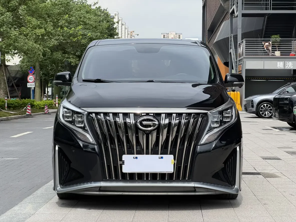 GAC Trumpchi M8  из Китая