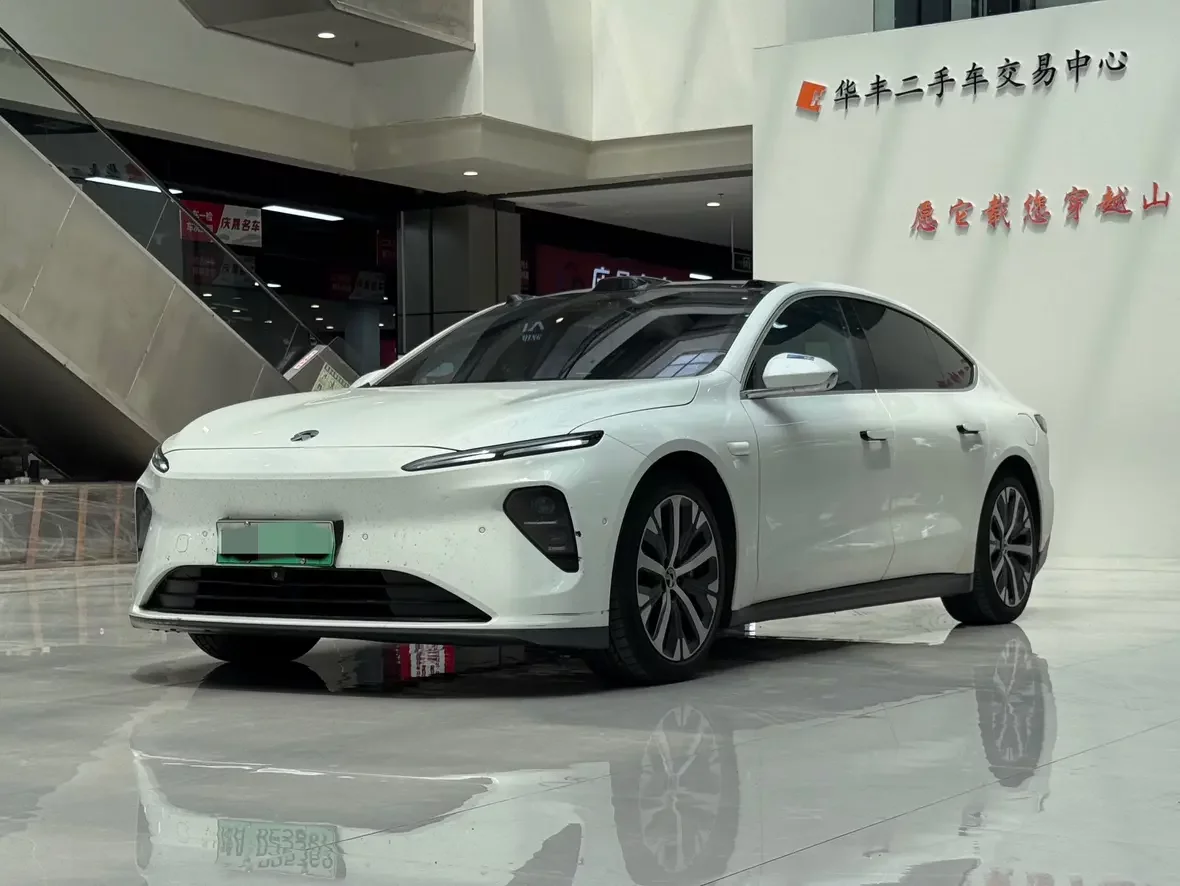 NIO ET7