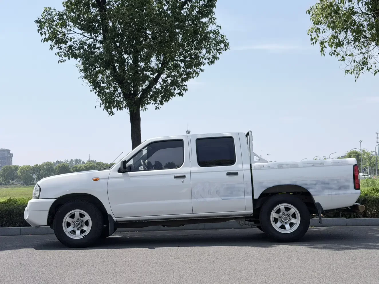 Nissan D22