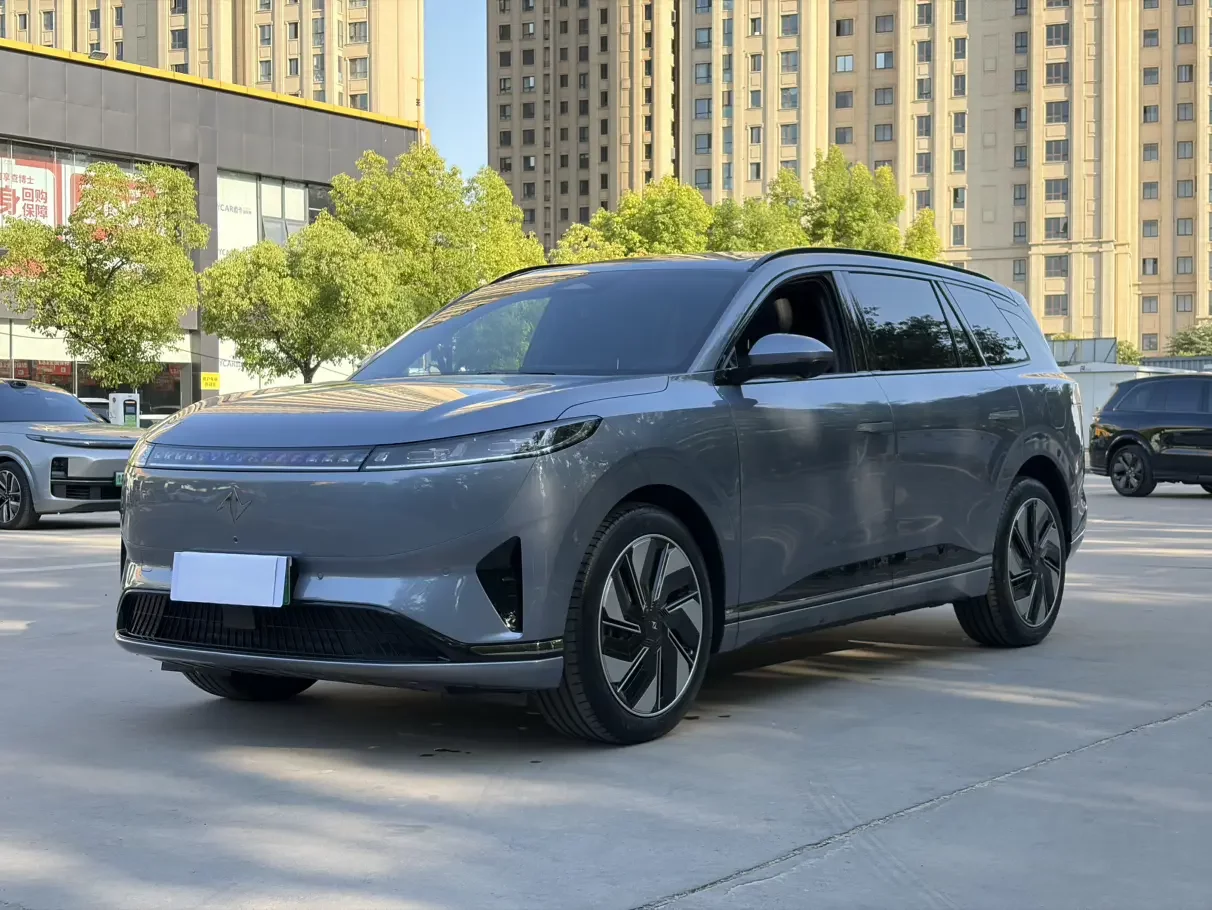 Dongfeng Yipai 008