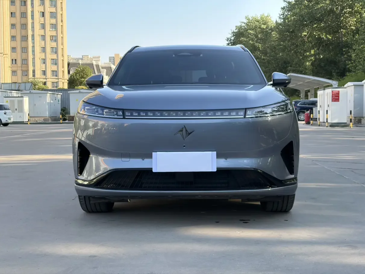 Dongfeng Yipai 008