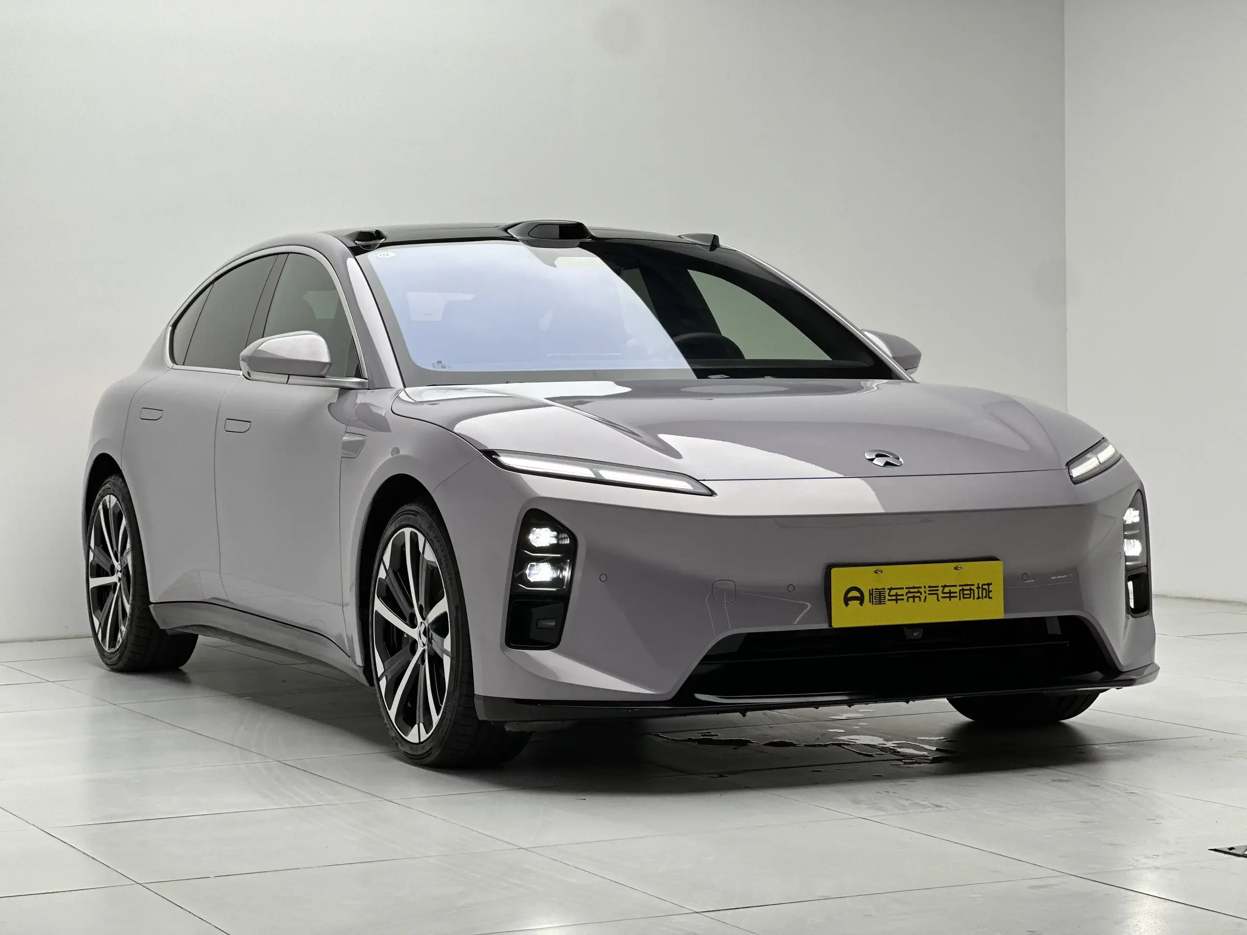 NIO ET5