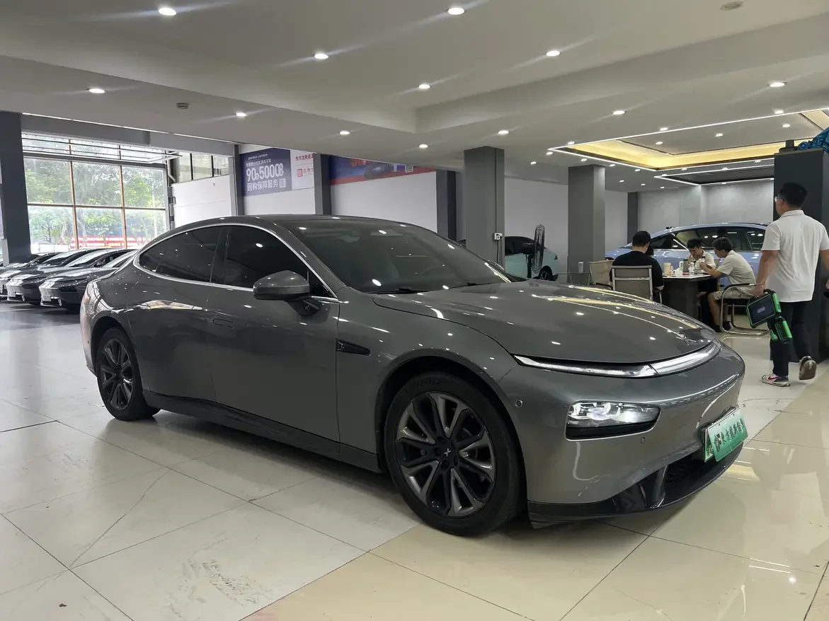 Xpeng P7