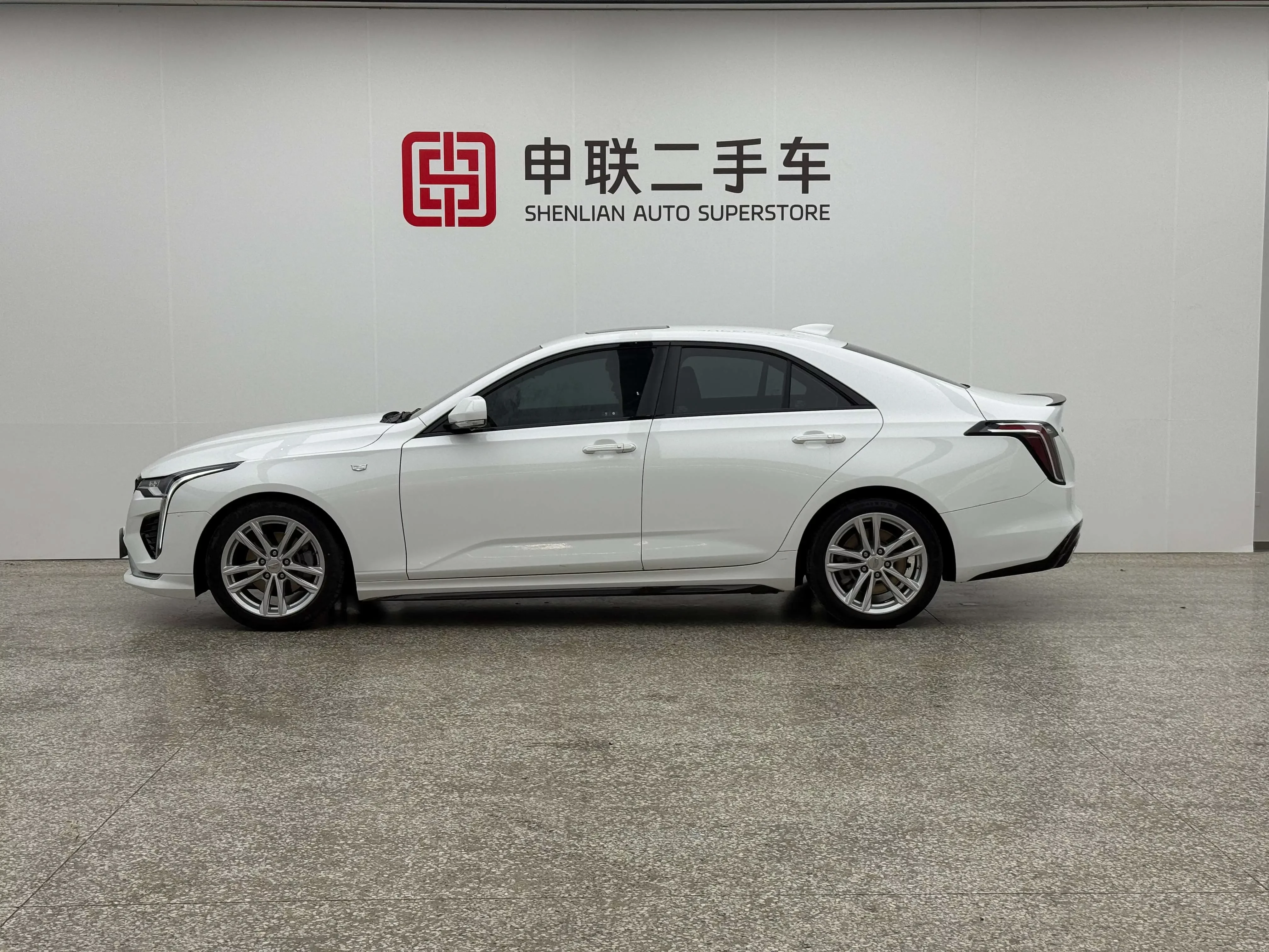 Cadillac CT4