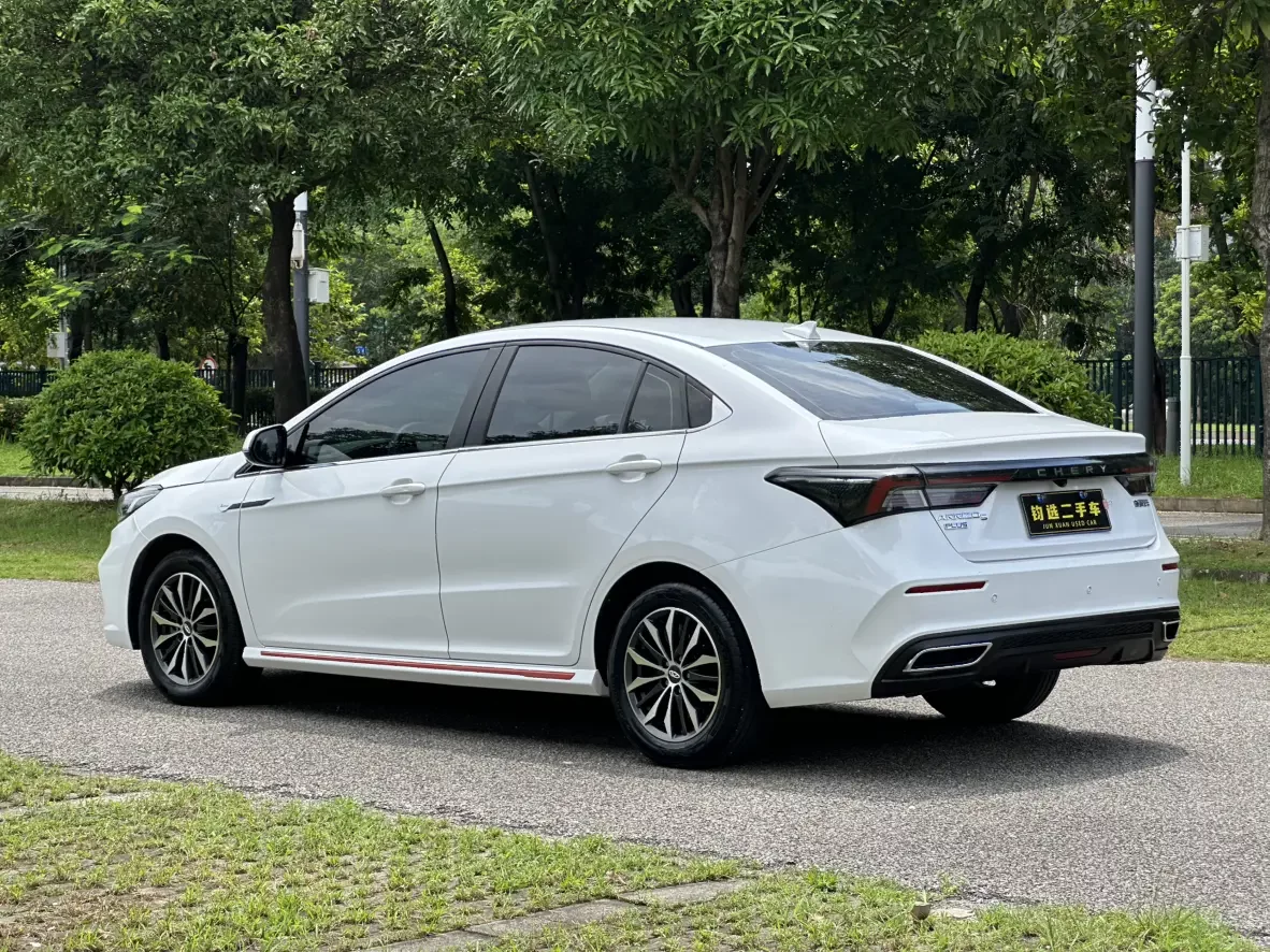 Omoda S5