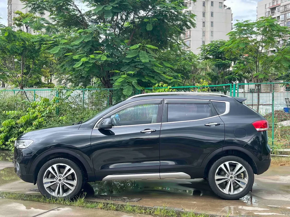 Haval H2s