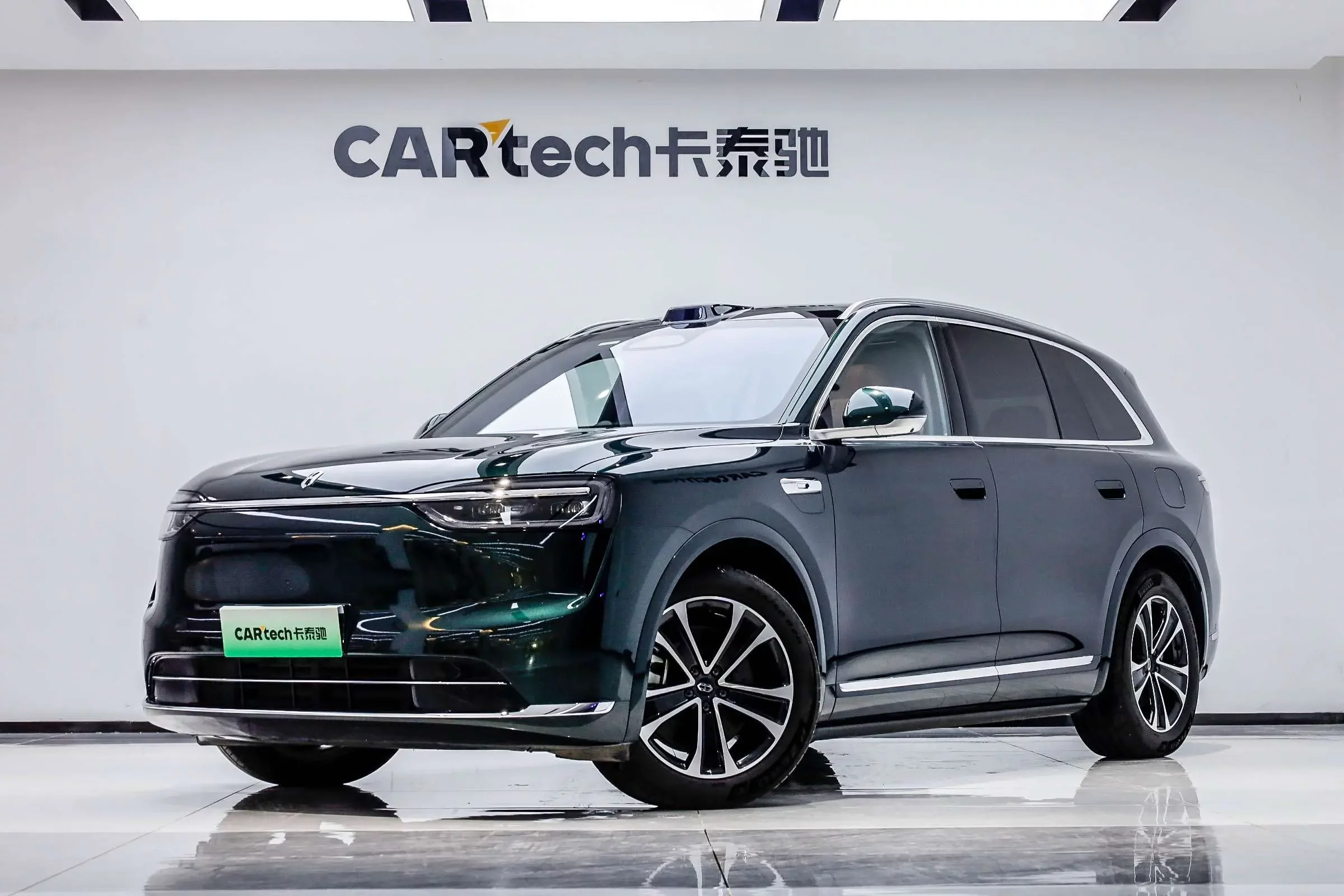AITO M7 (Wenjie M7)  из Китая