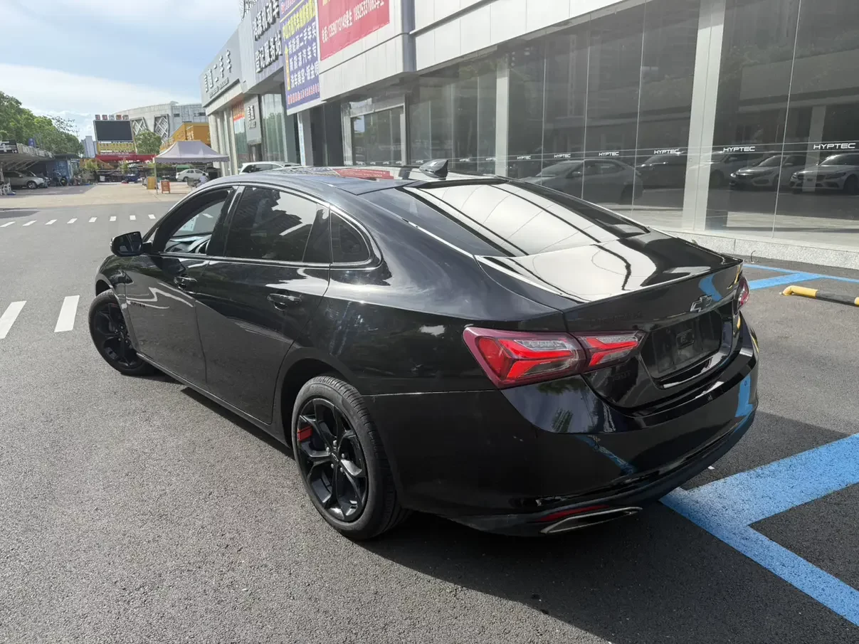 Chevrolet Malibu XL