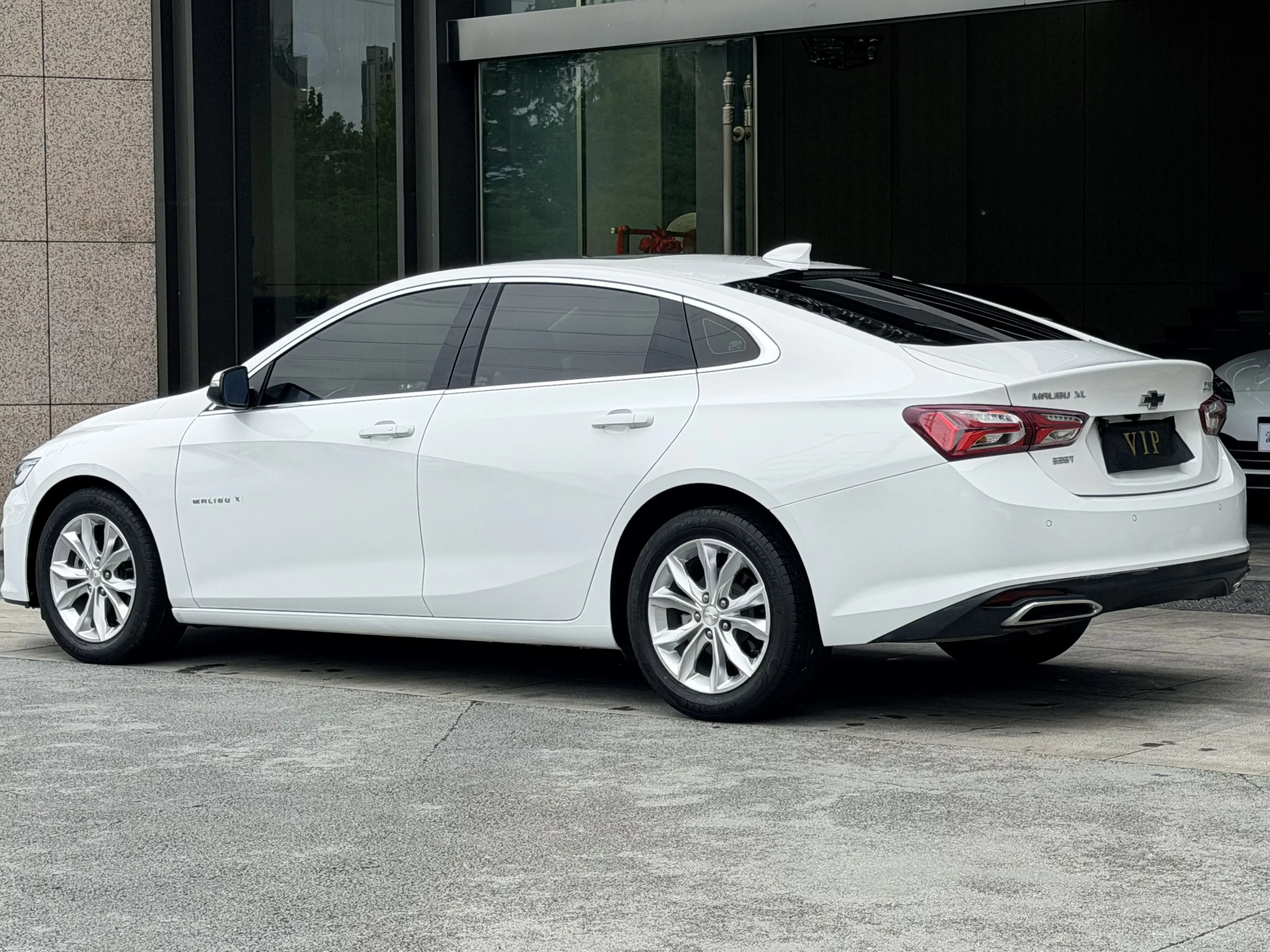 Chevrolet Malibu XL