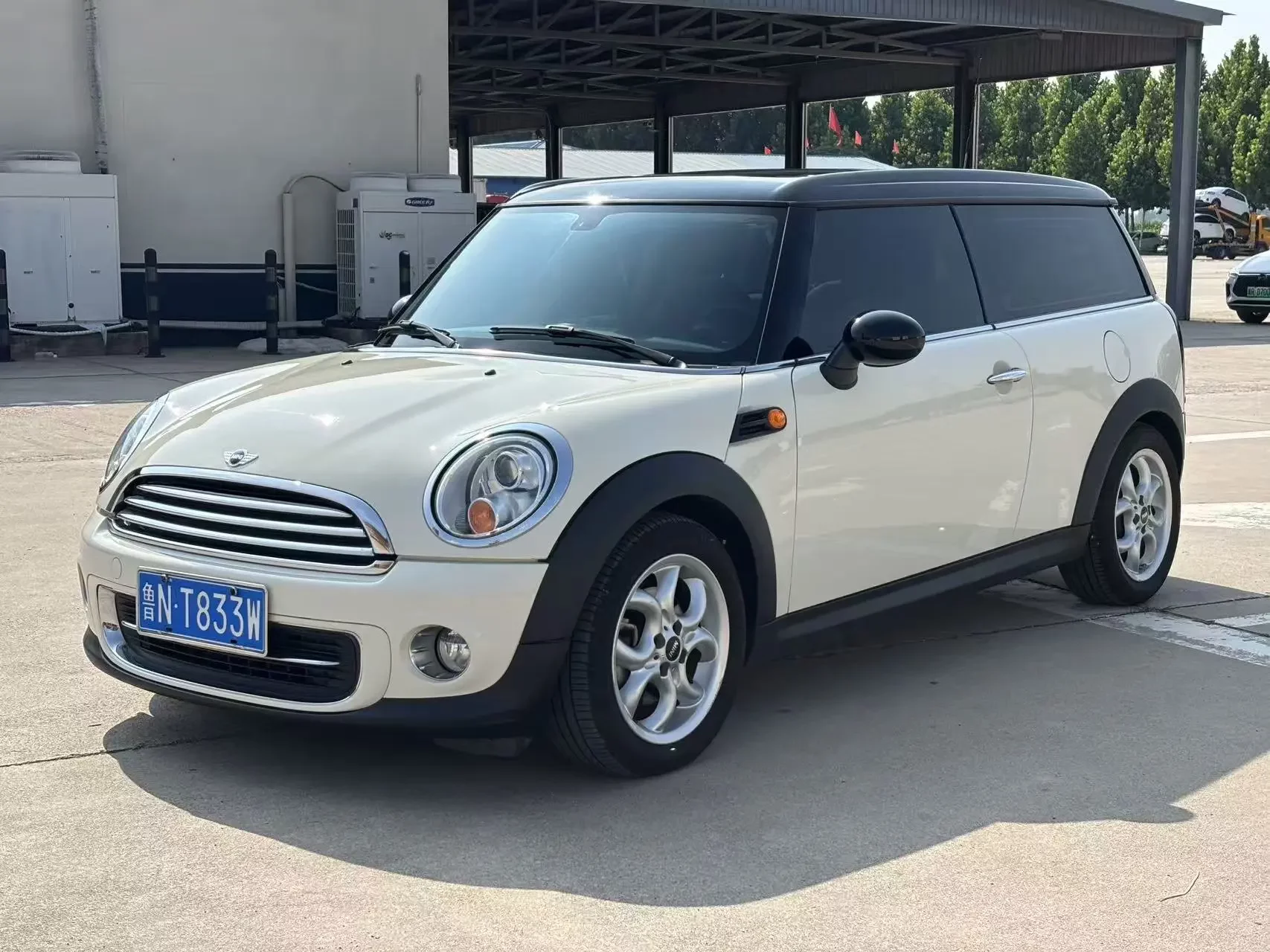 MINI CLUBMAN