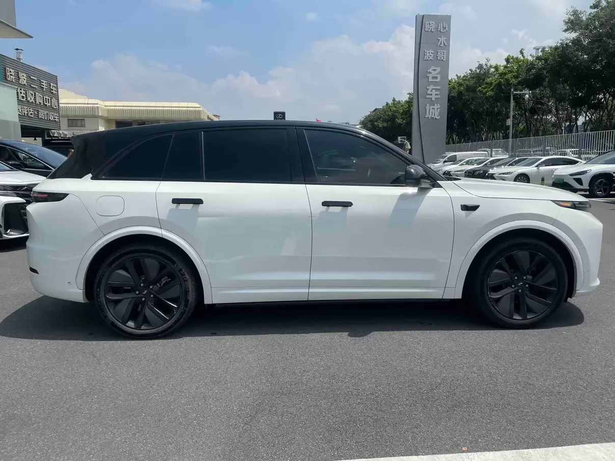 Lixiang L7