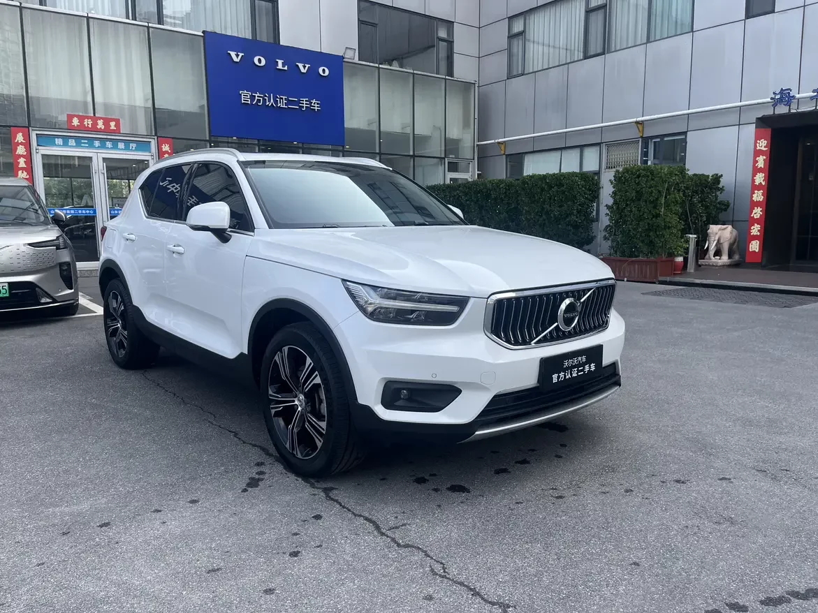 Volvo XC40