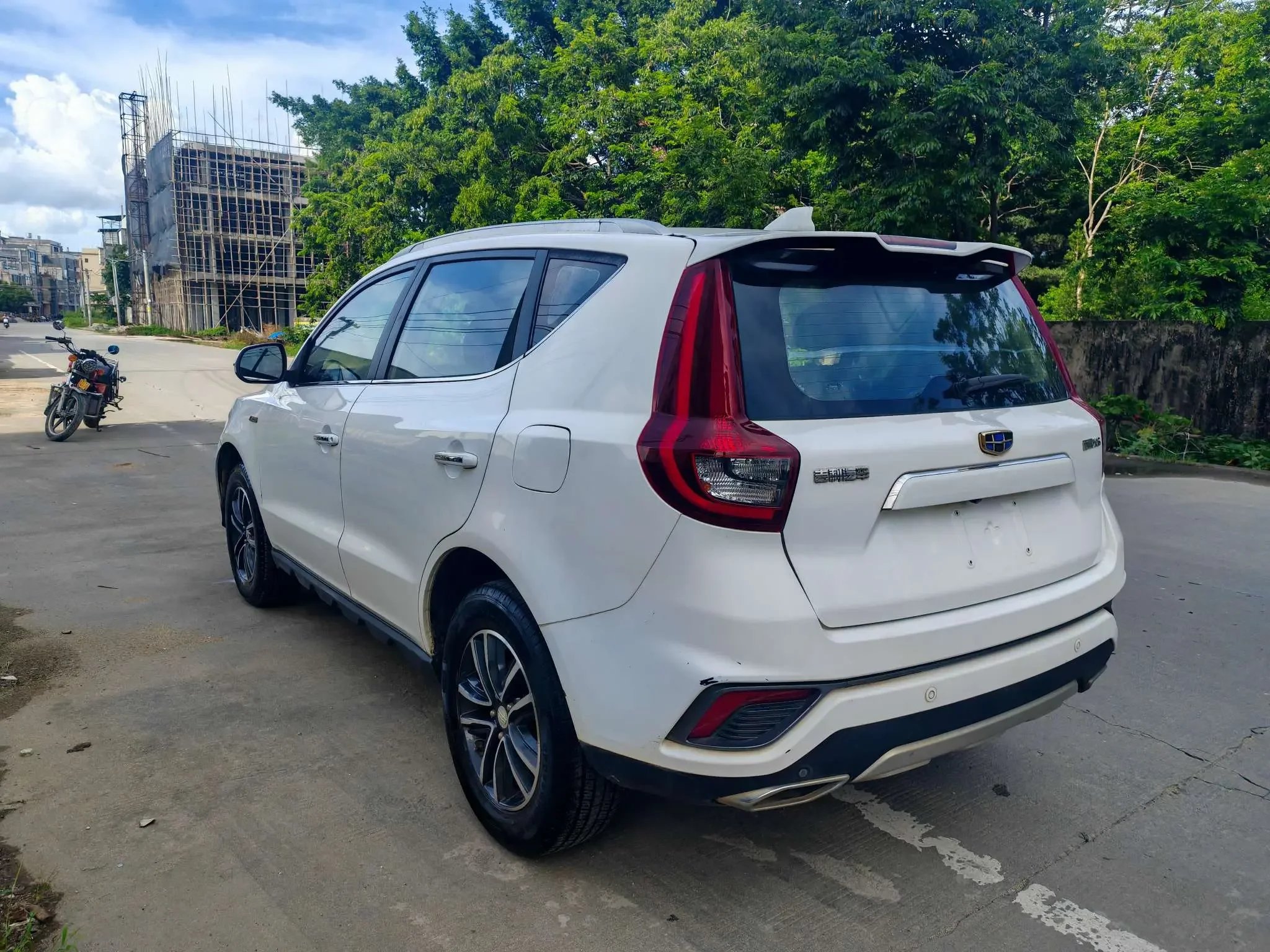 Geely Vision X6