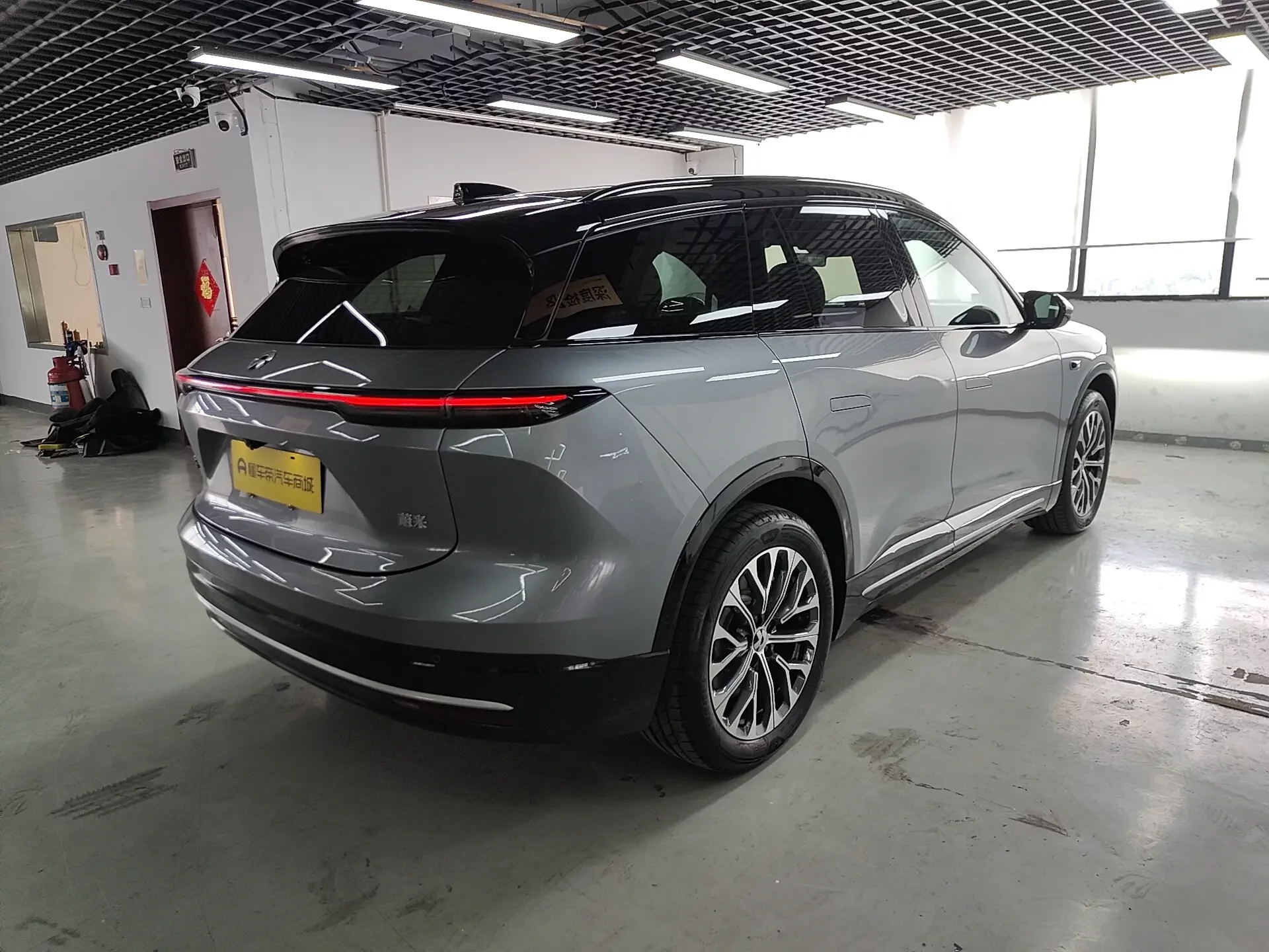 NIO ES6