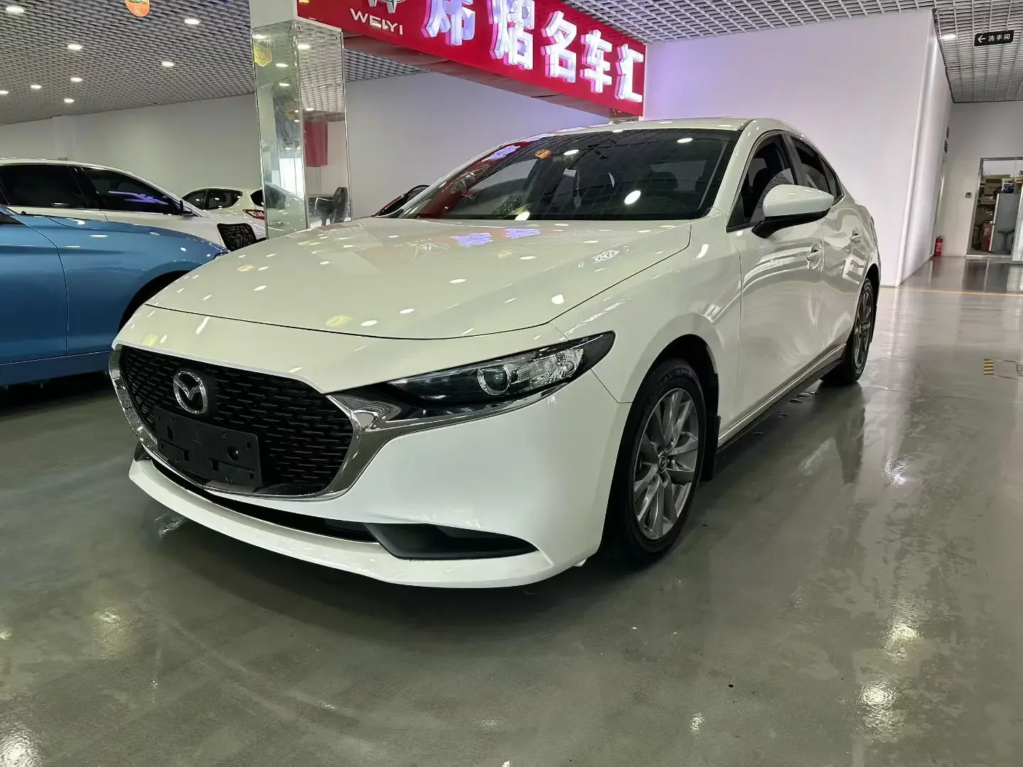 Mazda Axela