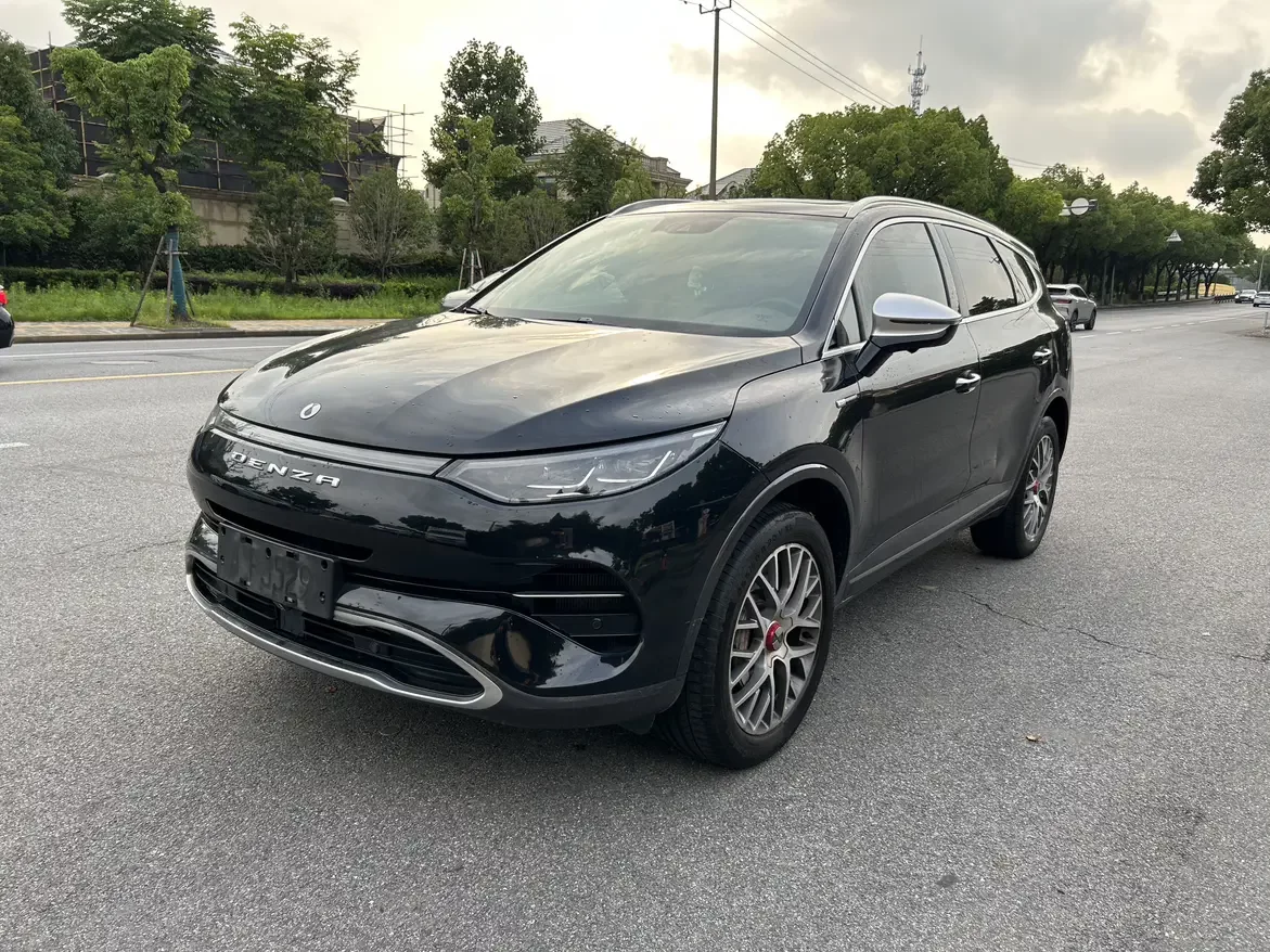 Denza X PHEV