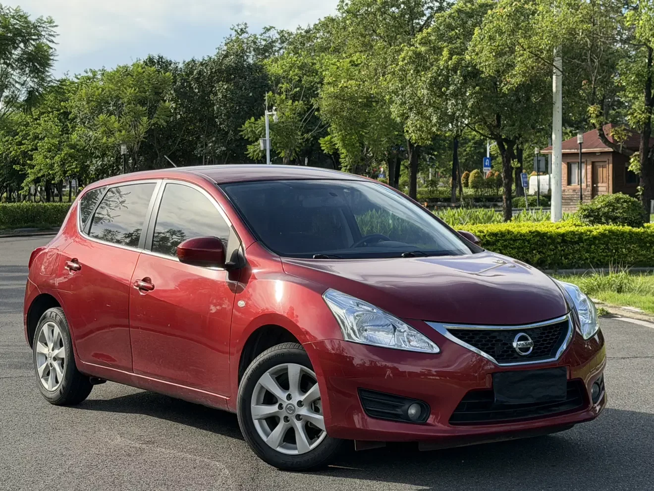 Nissan Tiida