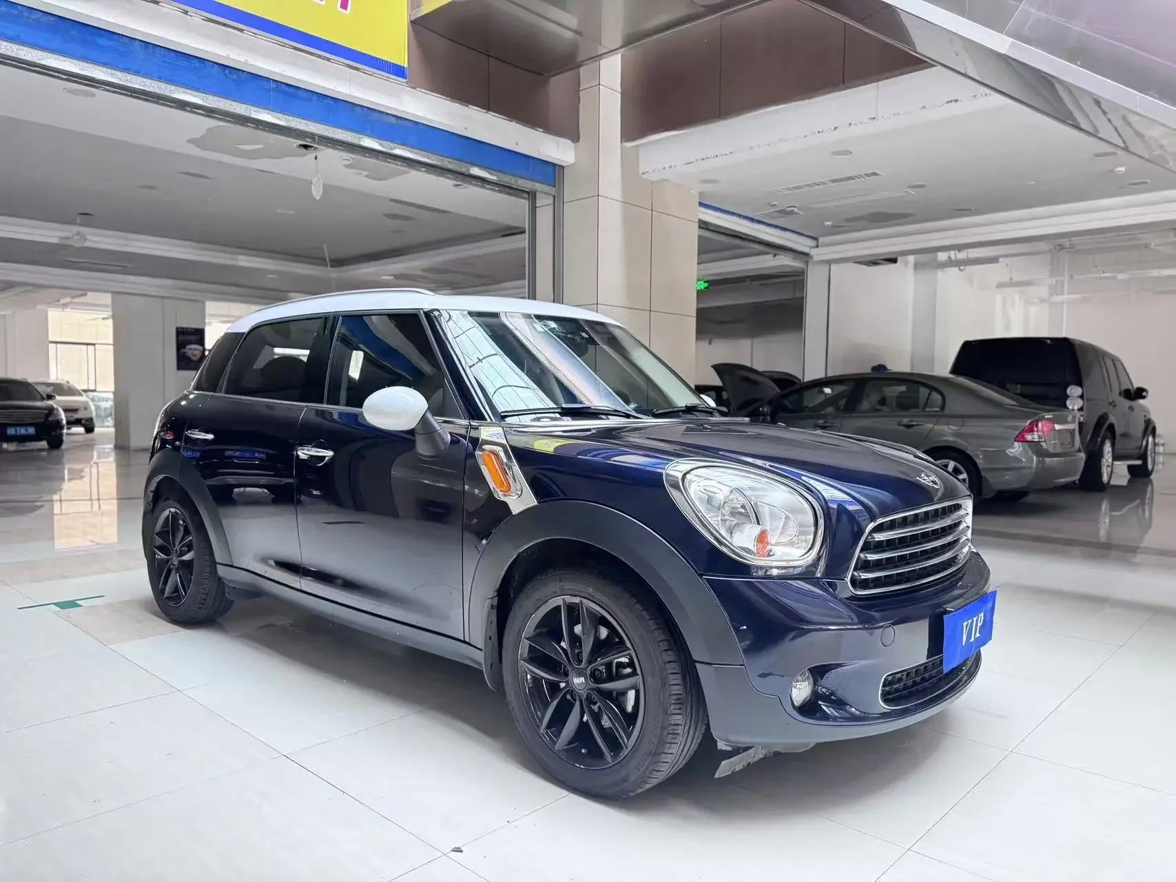 MINI COUNTRYMAN
