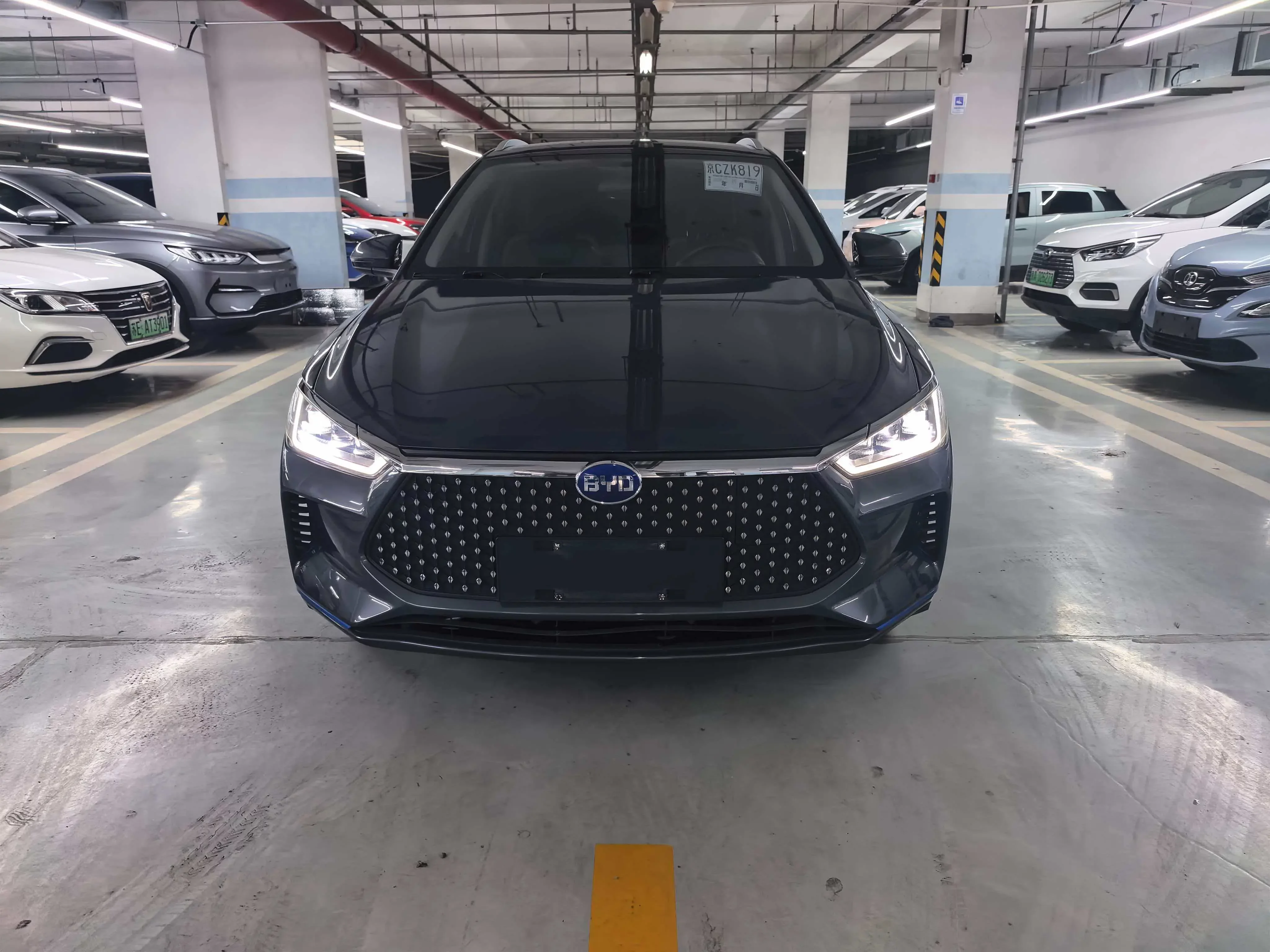 BYD e2