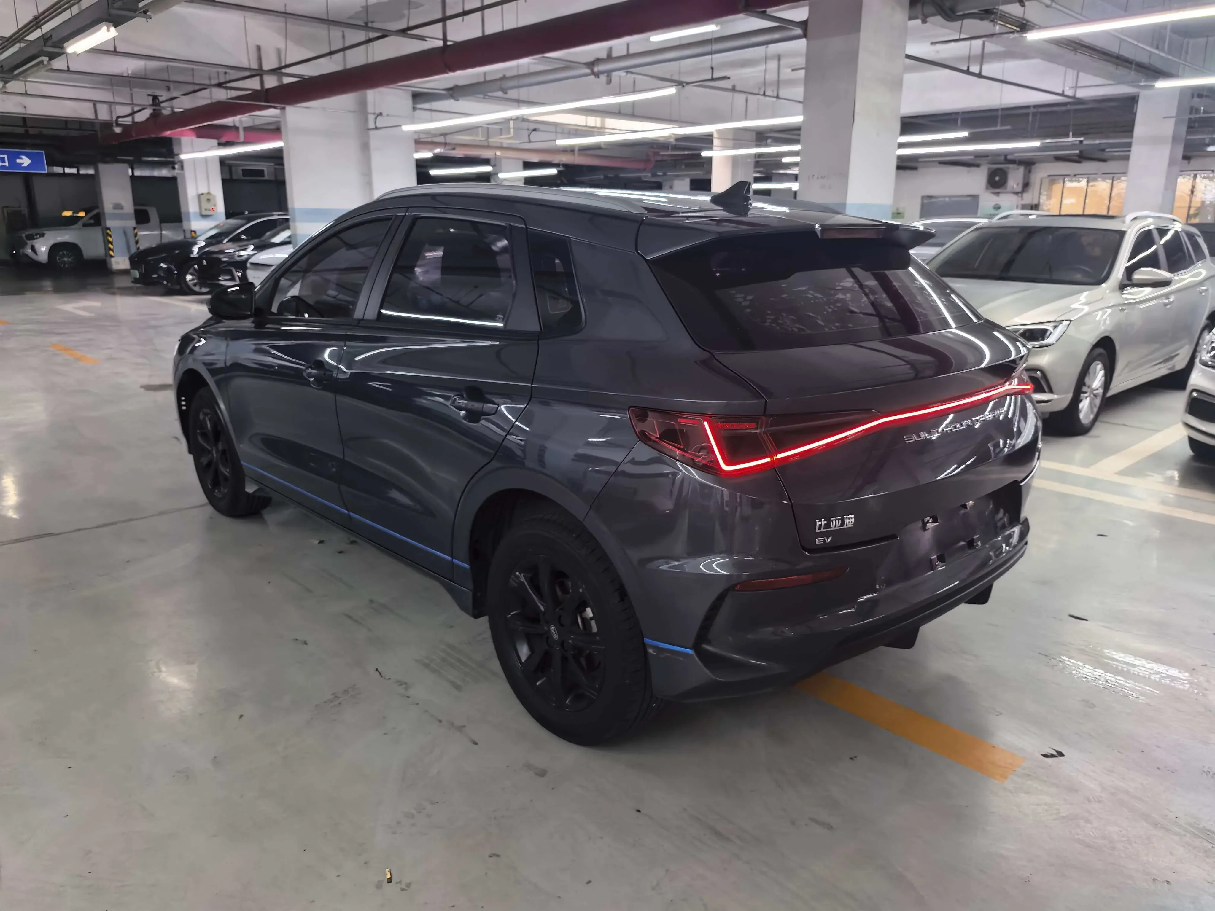 BYD e2