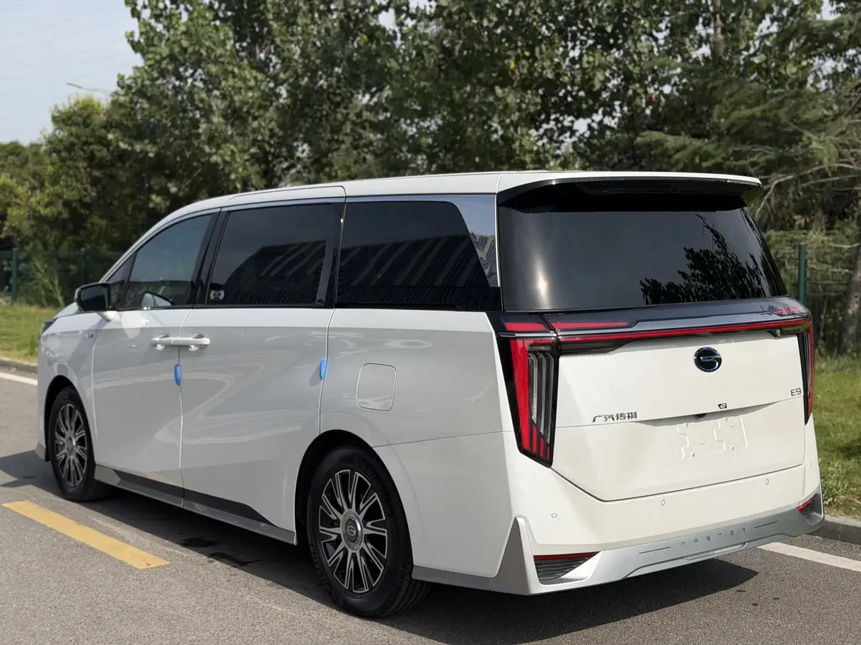 GAC Trumpchi E9 PHEV