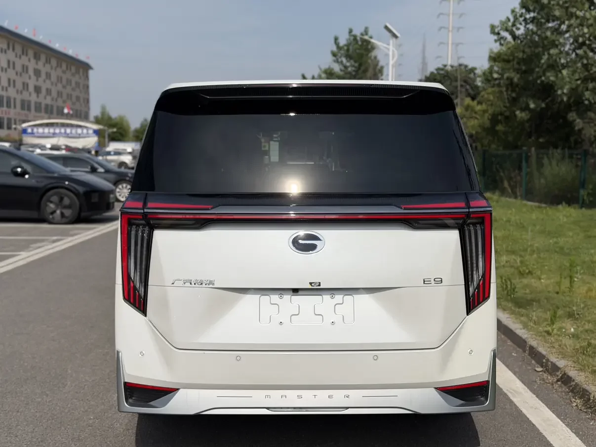 GAC Trumpchi E9 PHEV