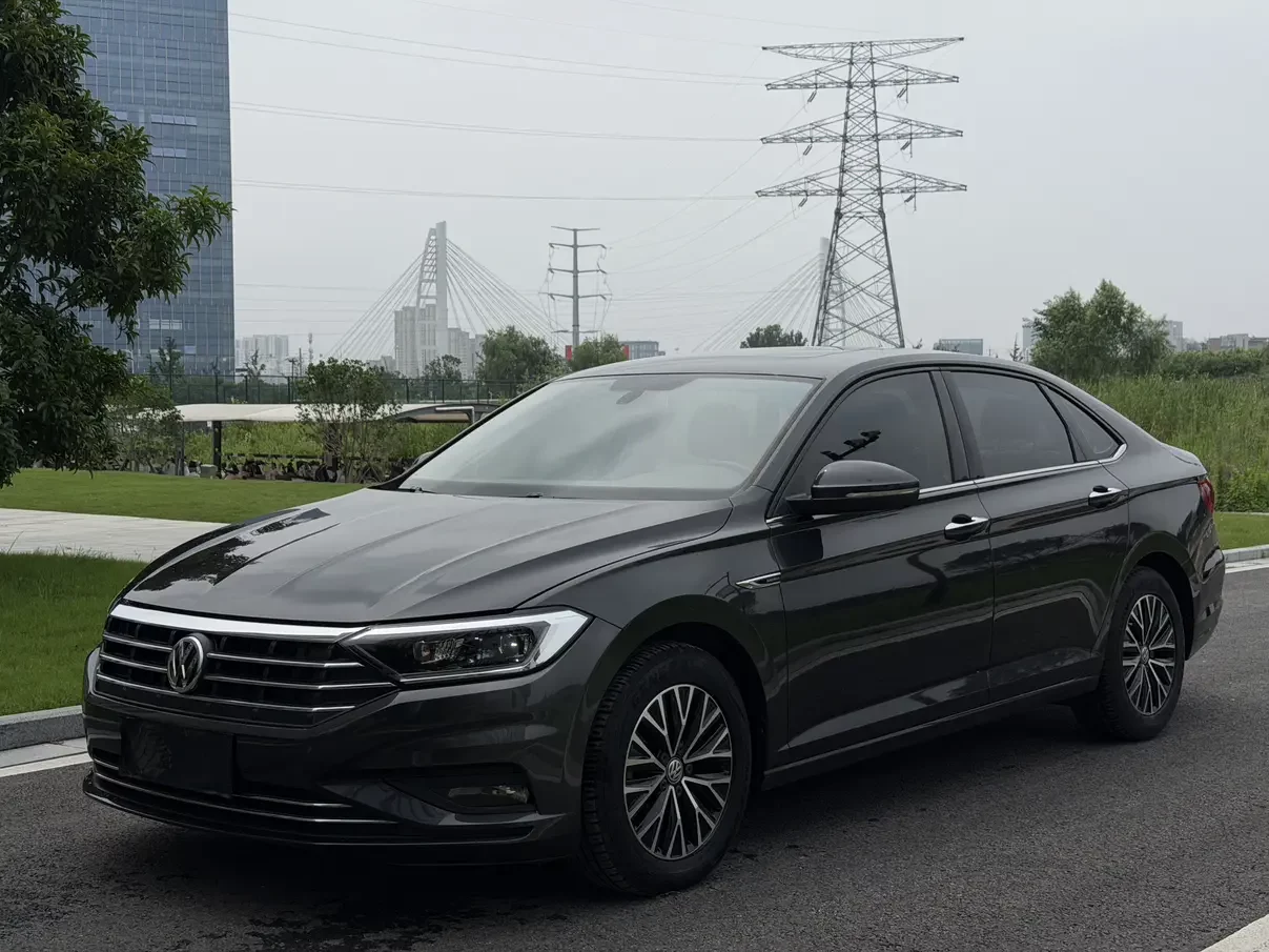 Volkswagen Sagitar