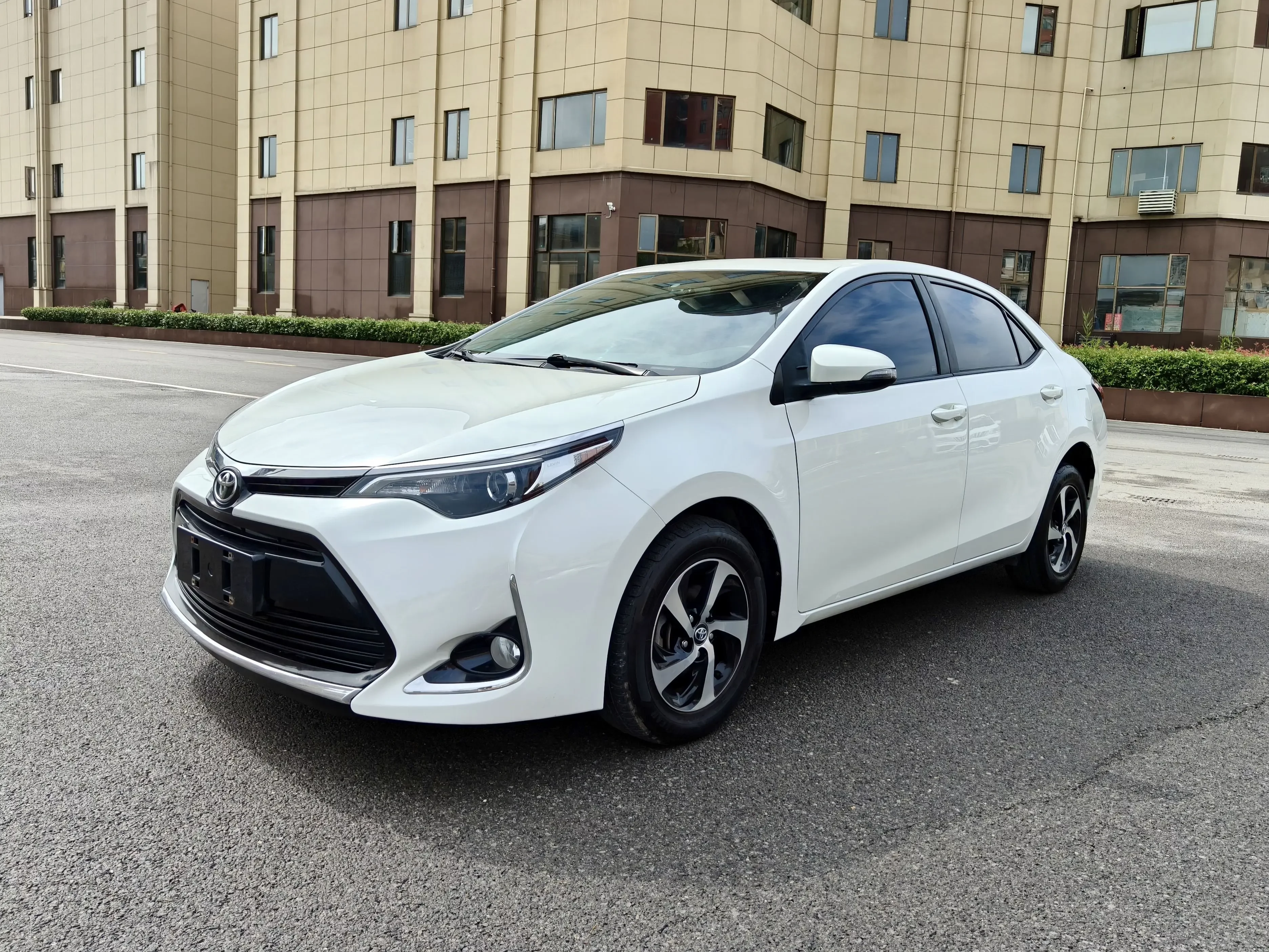 Toyota Levin (Lei Ling)  из Китая