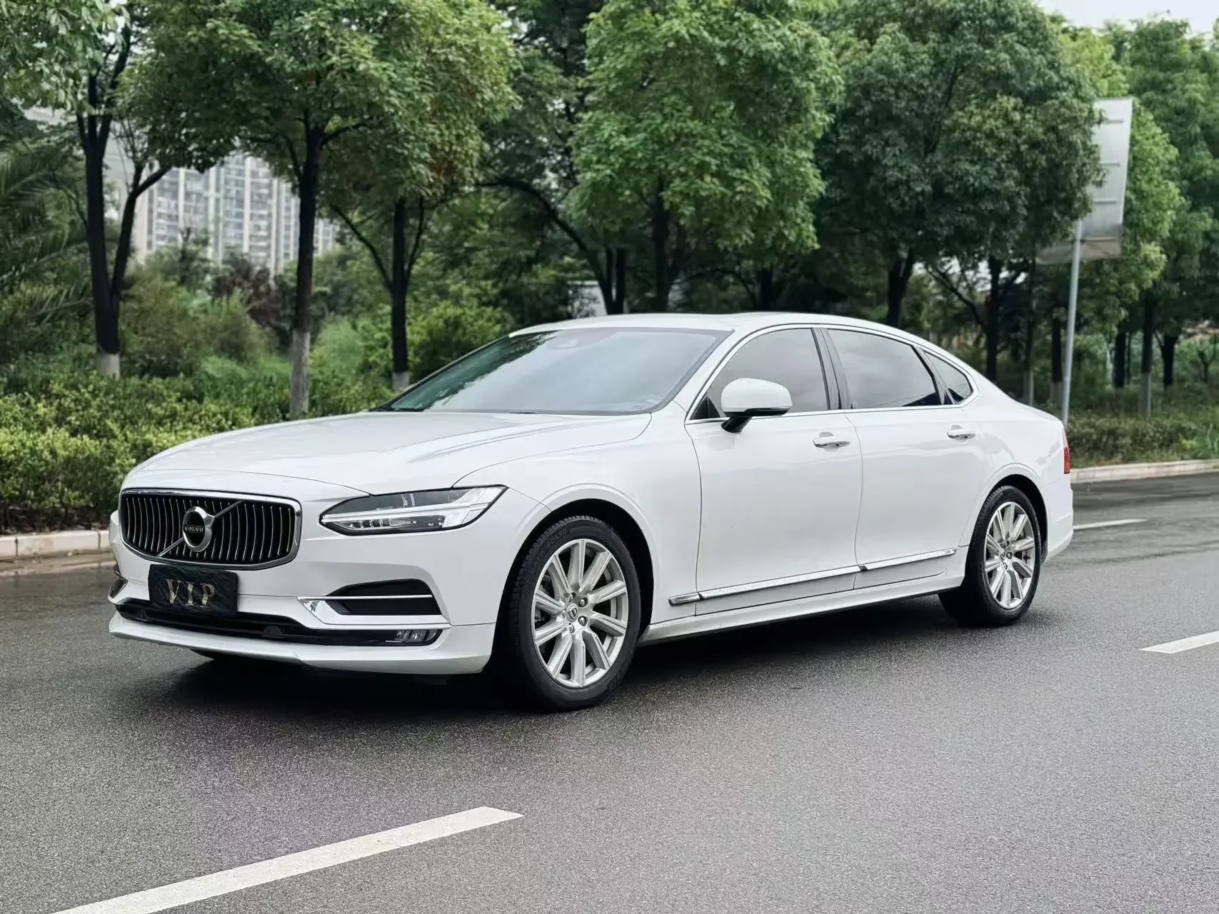 Volvo S90