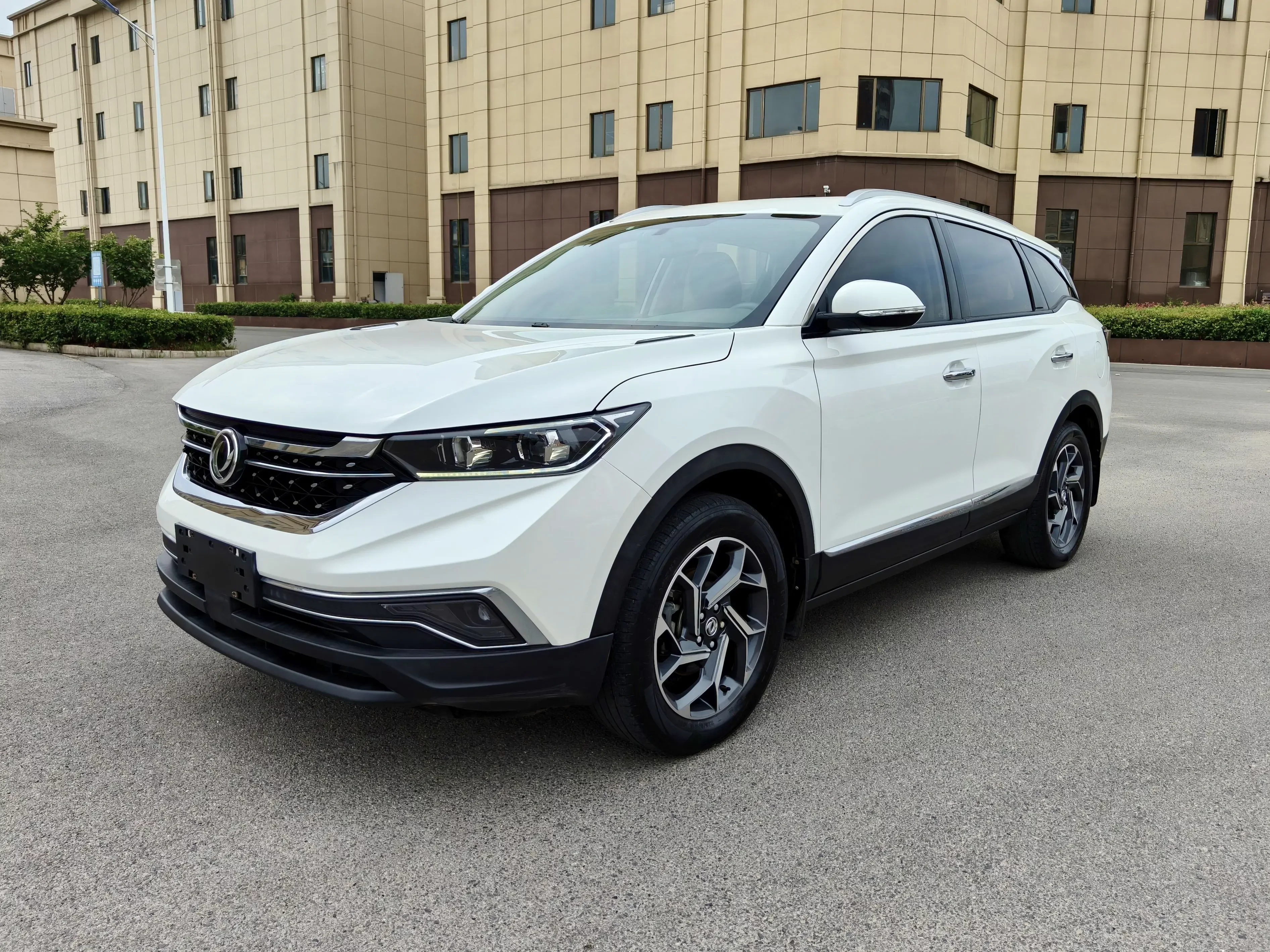 Dongfeng Fengshen AX7