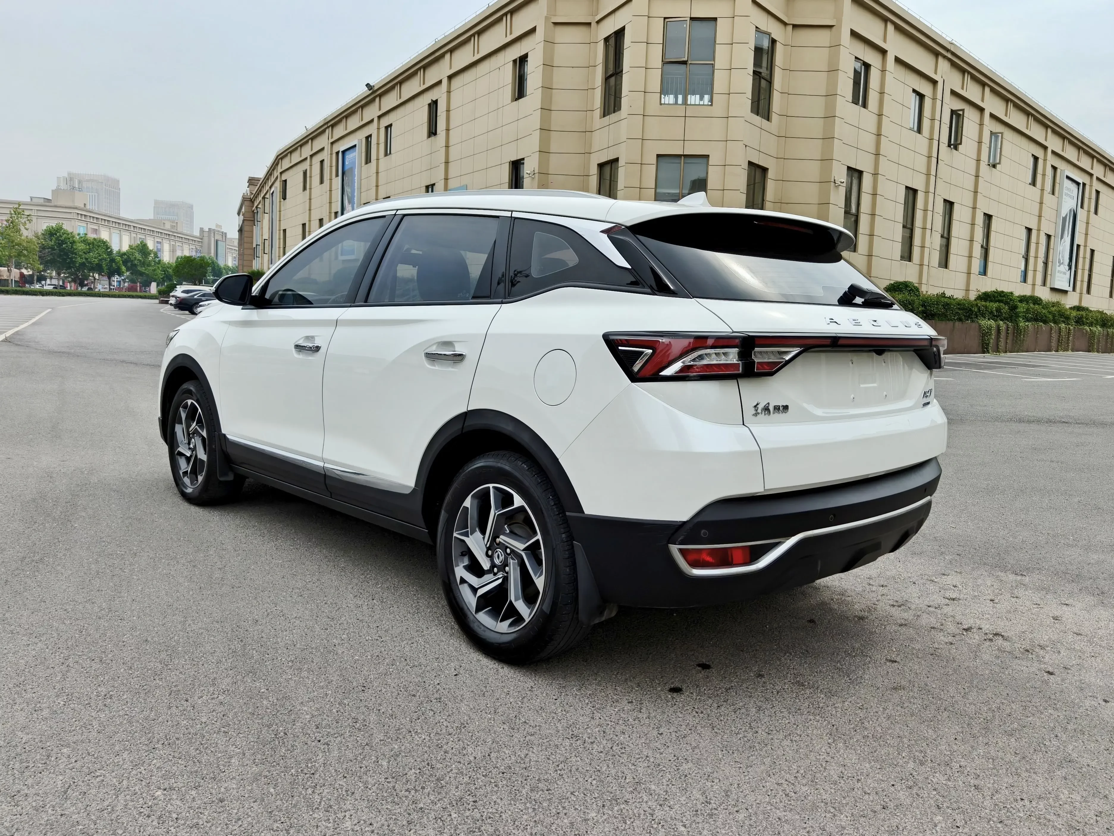 Dongfeng Fengshen AX7