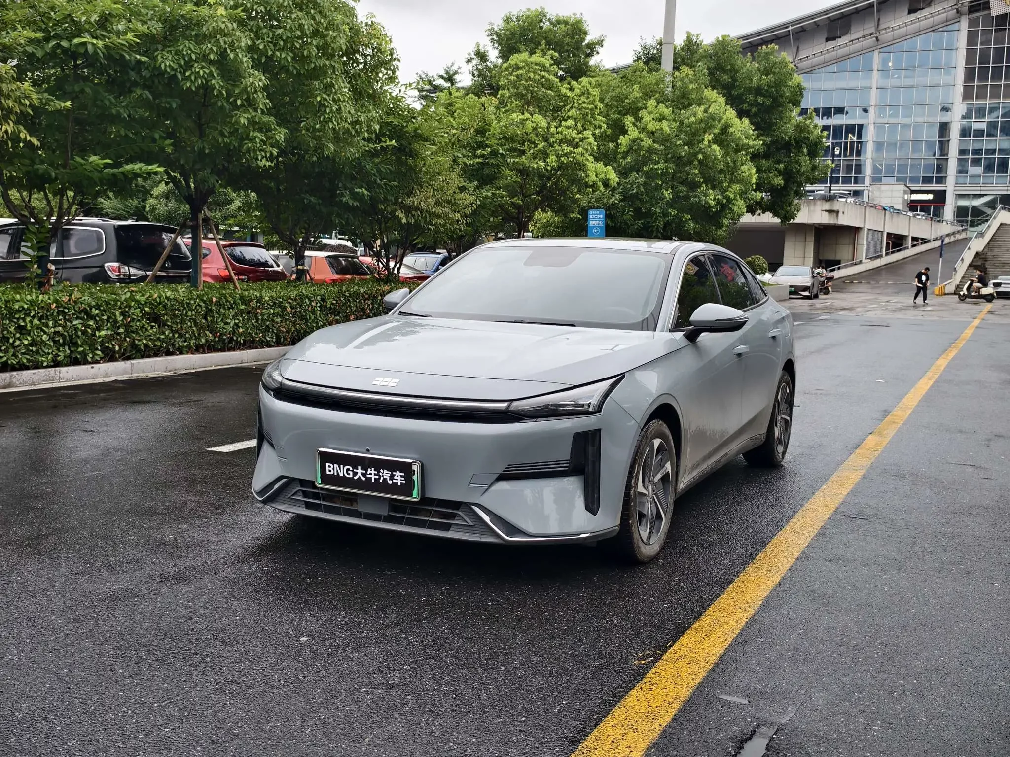Geely Galaxy L6
