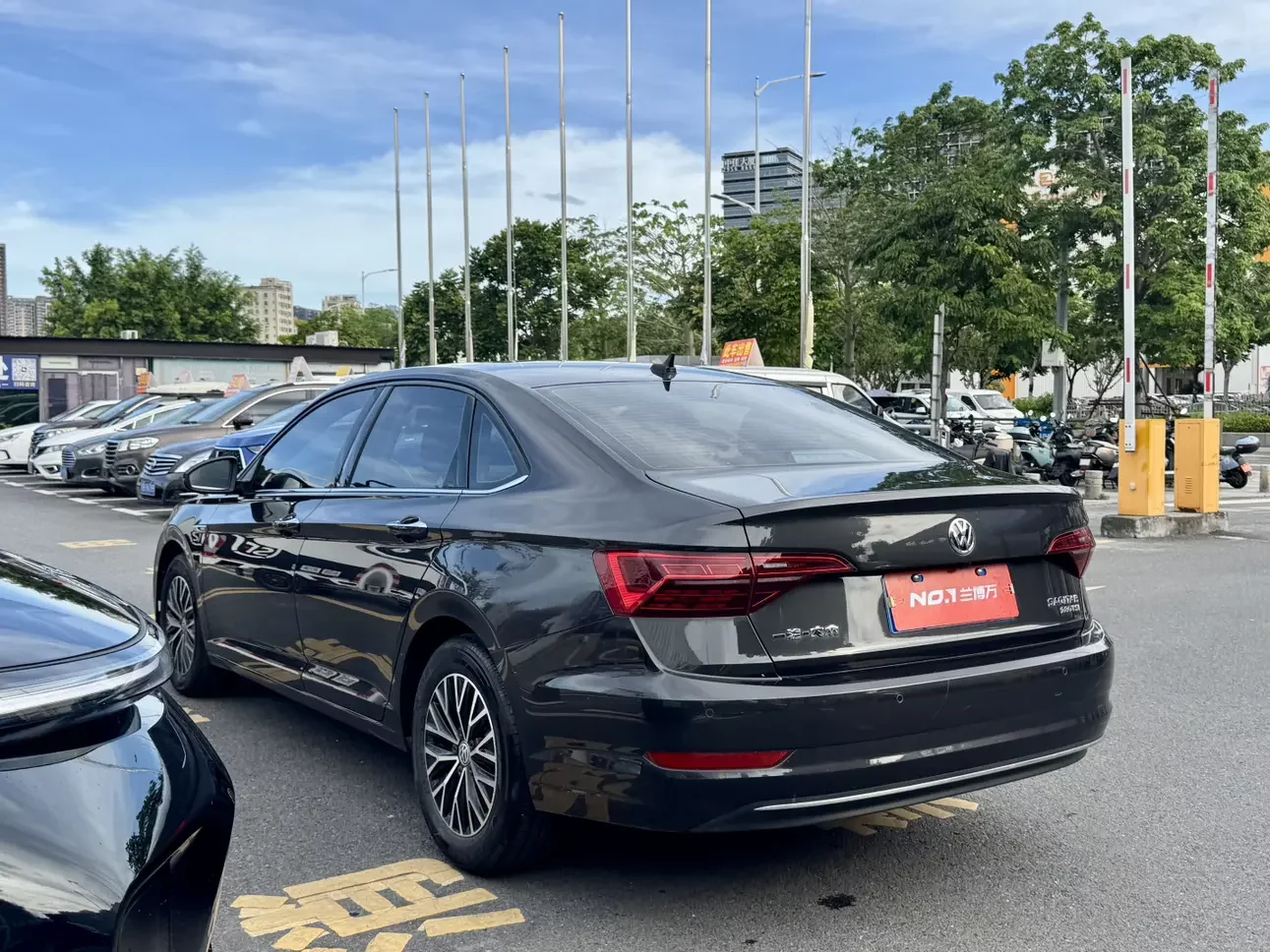 Volkswagen Sagitar