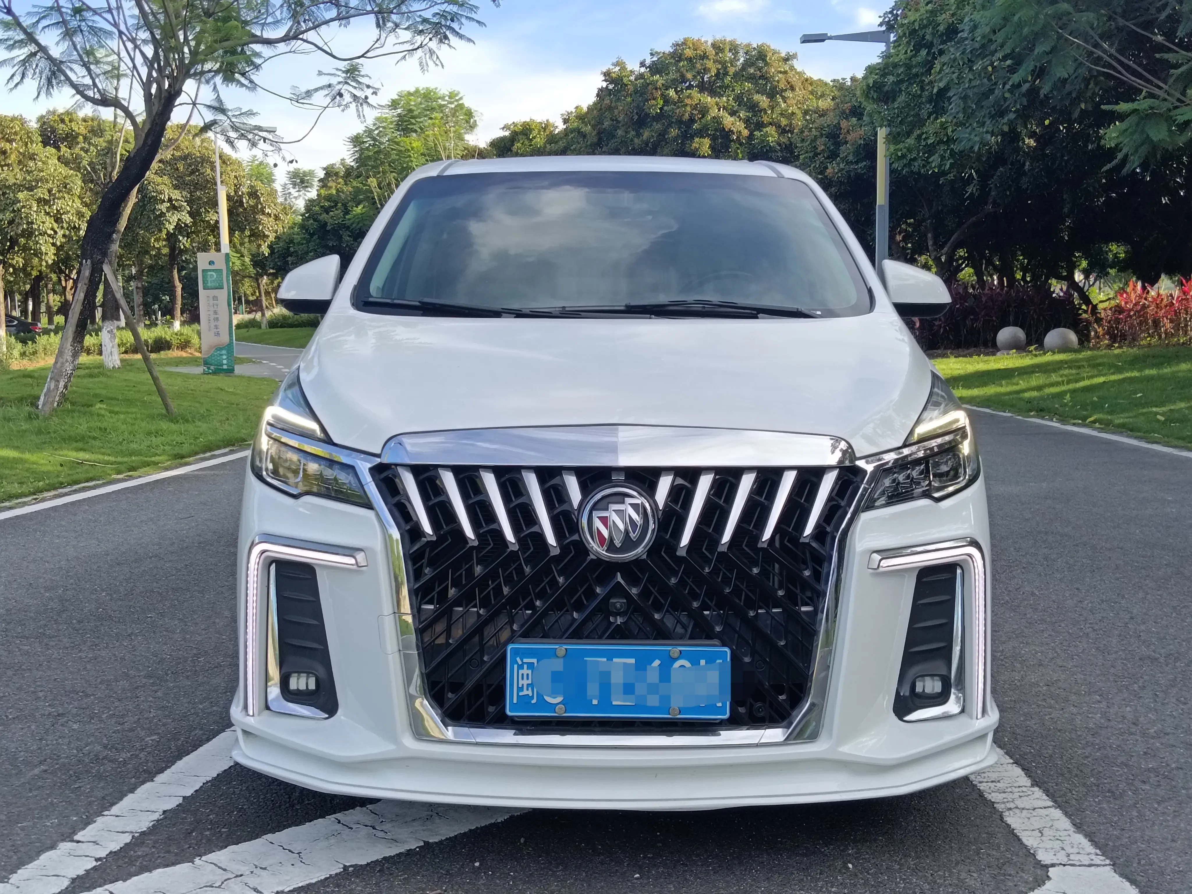 Buick GL8