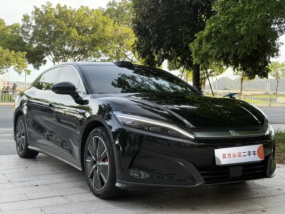 BYD Han L EV