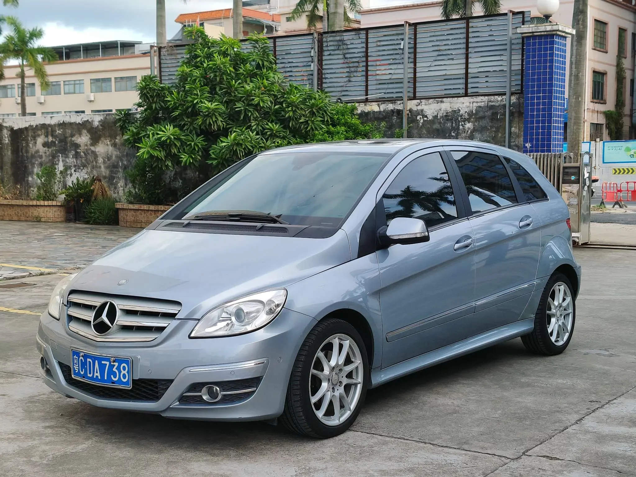 Mercedes-Benz B Class