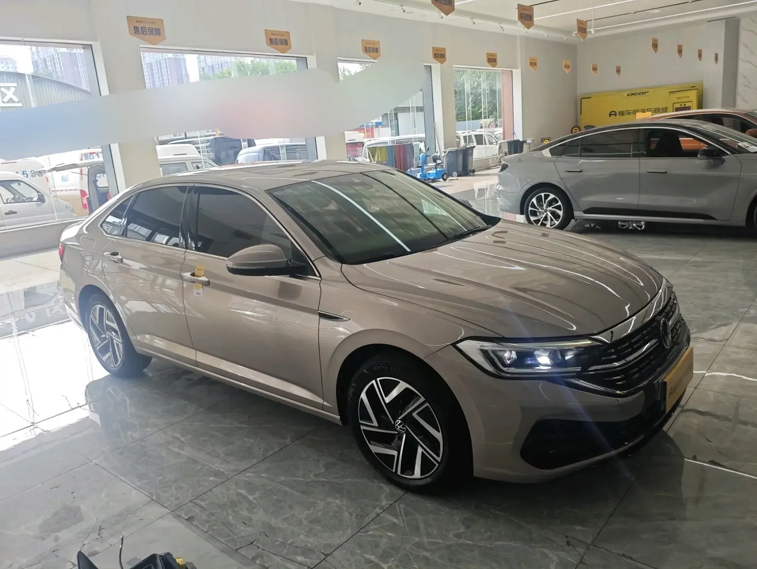 Volkswagen Sagitar