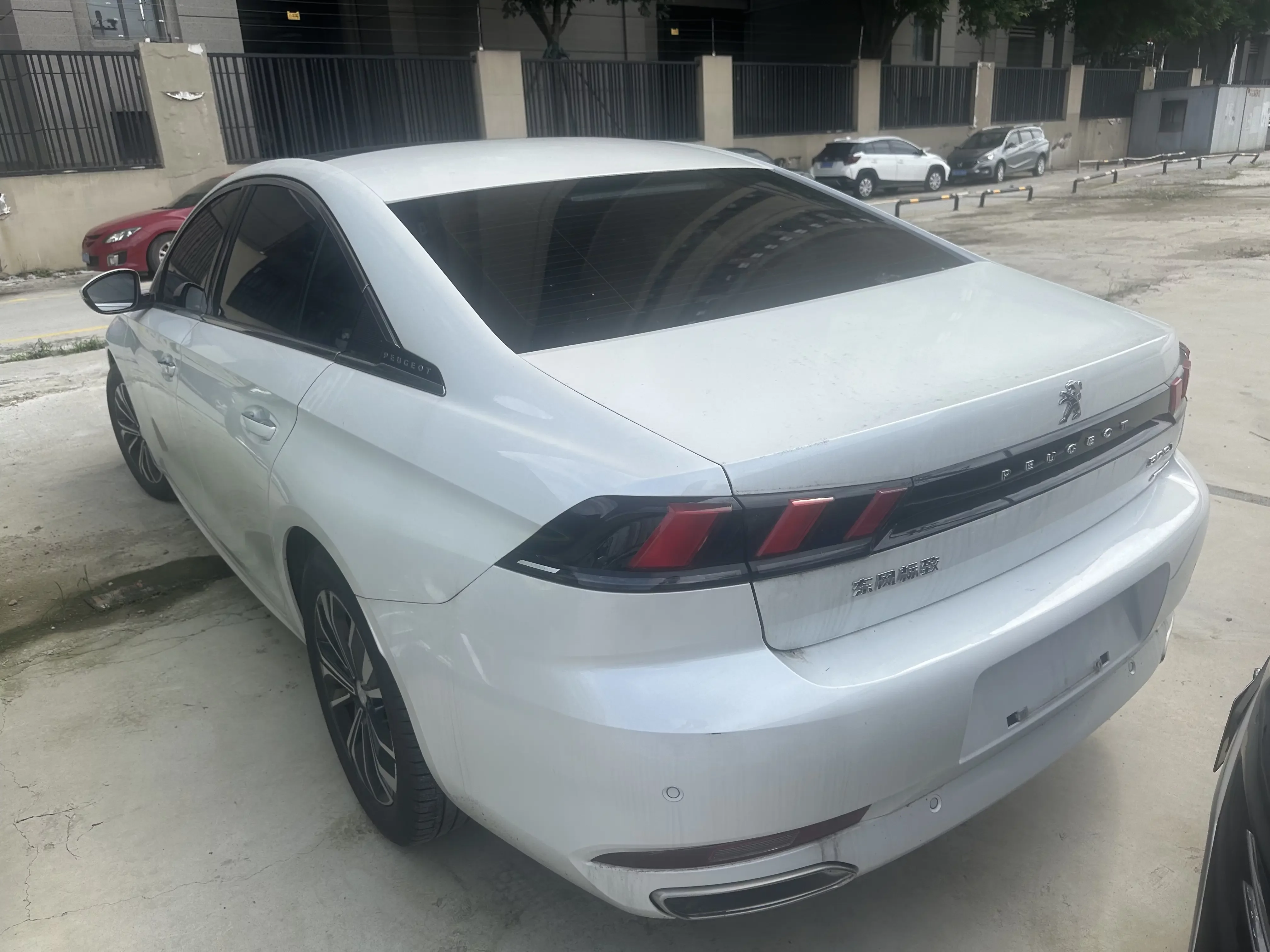 Peugeot 508L