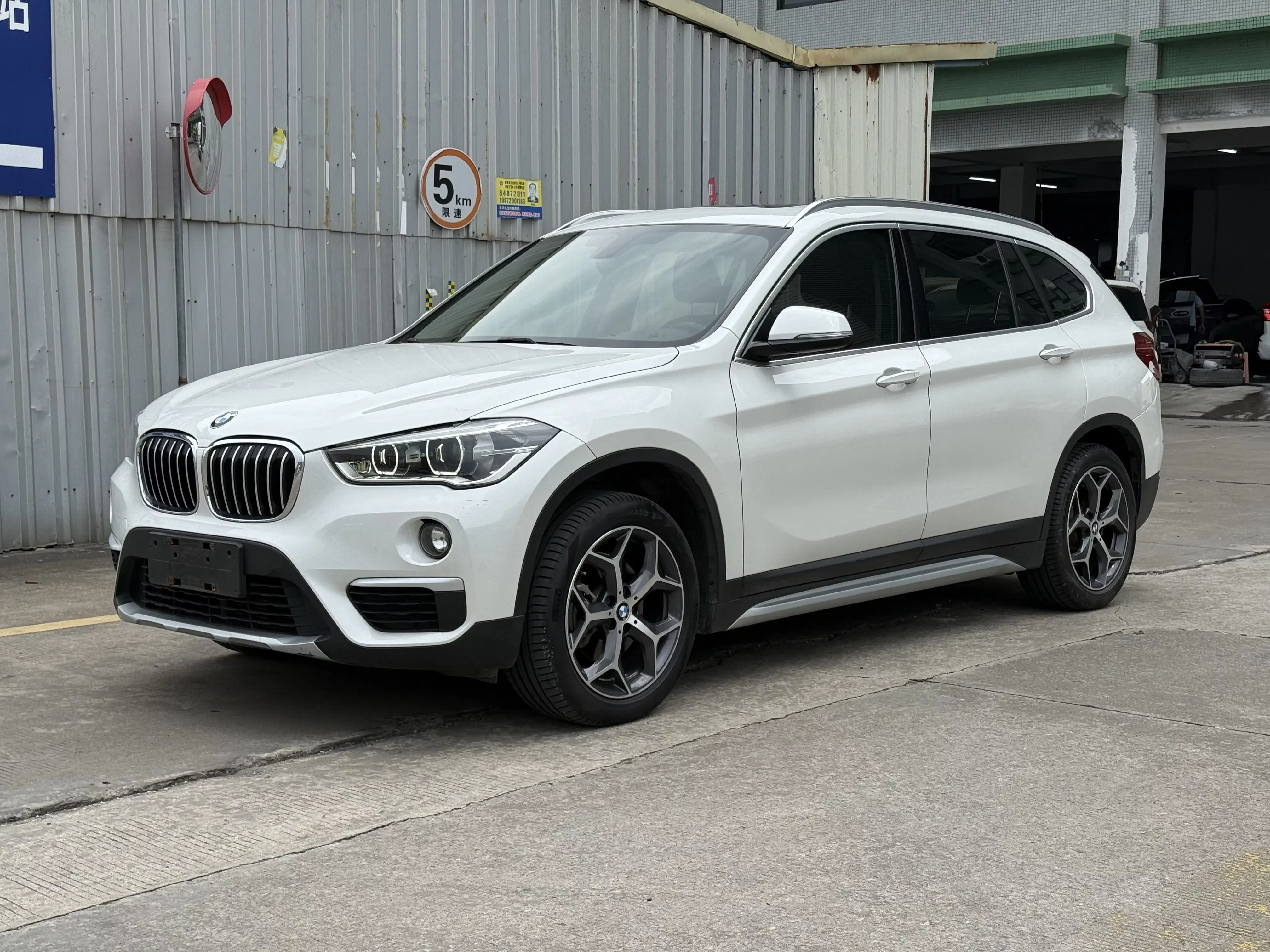 BMW X1