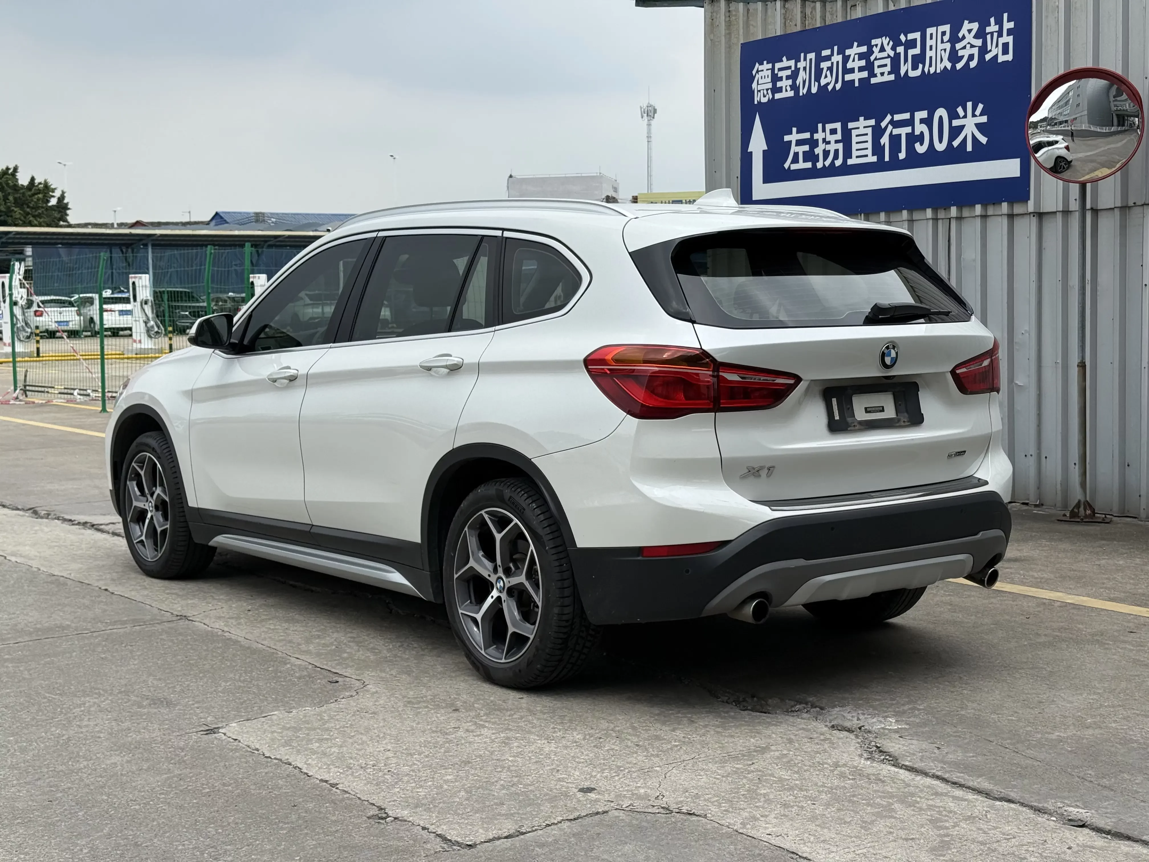 BMW X1