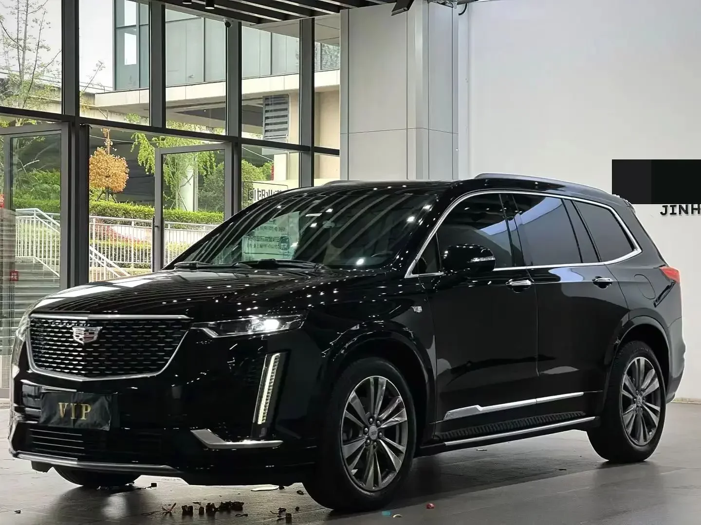 Cadillac XT6