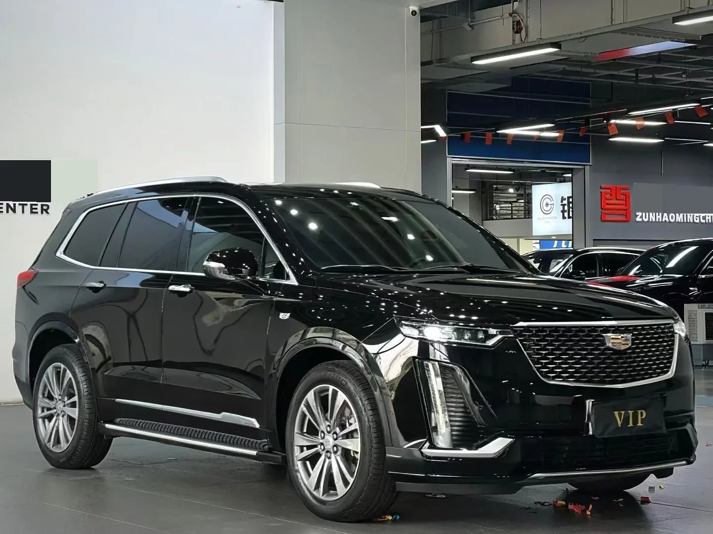 Cadillac XT6