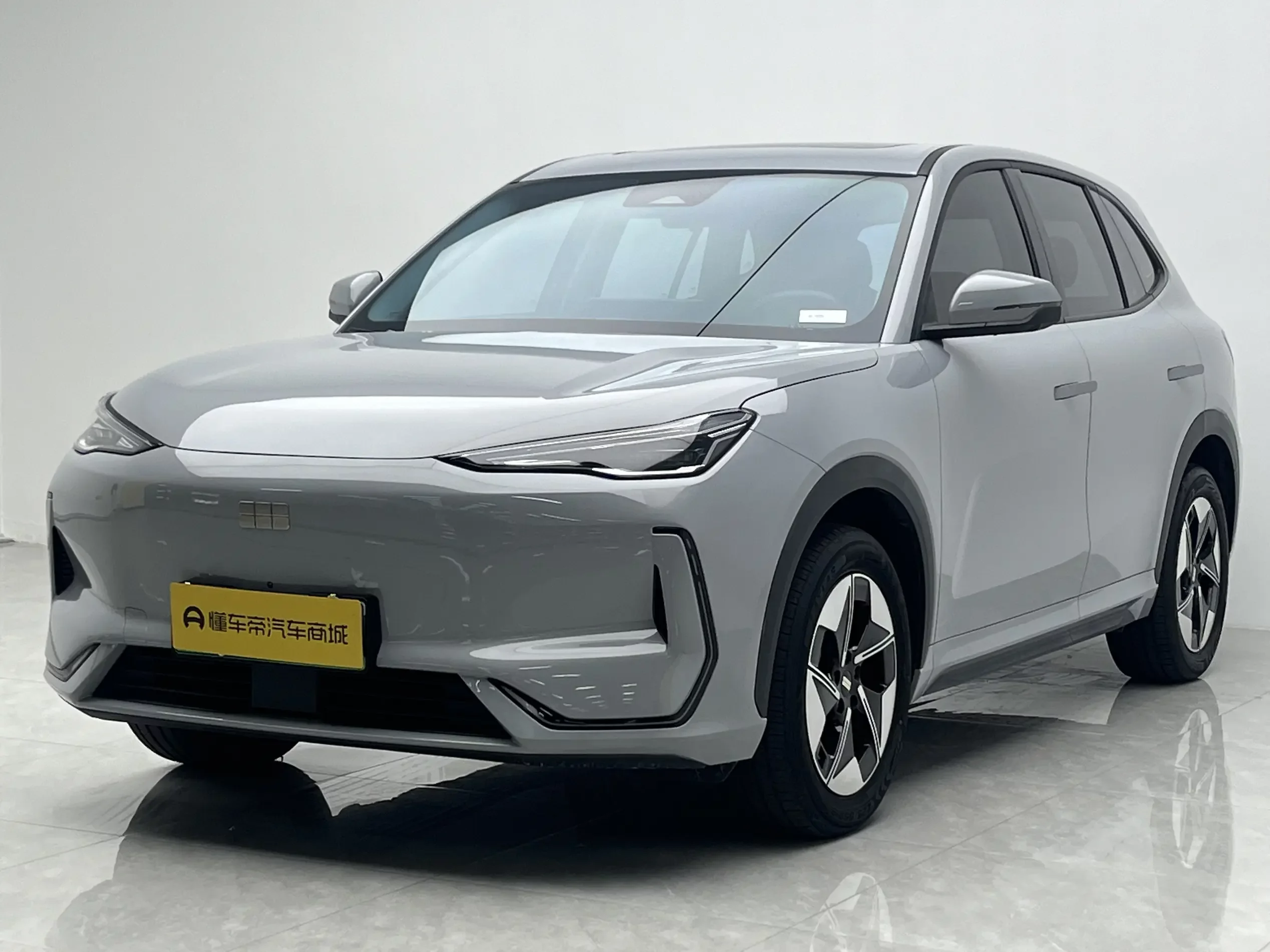 Geely Galaxy E5