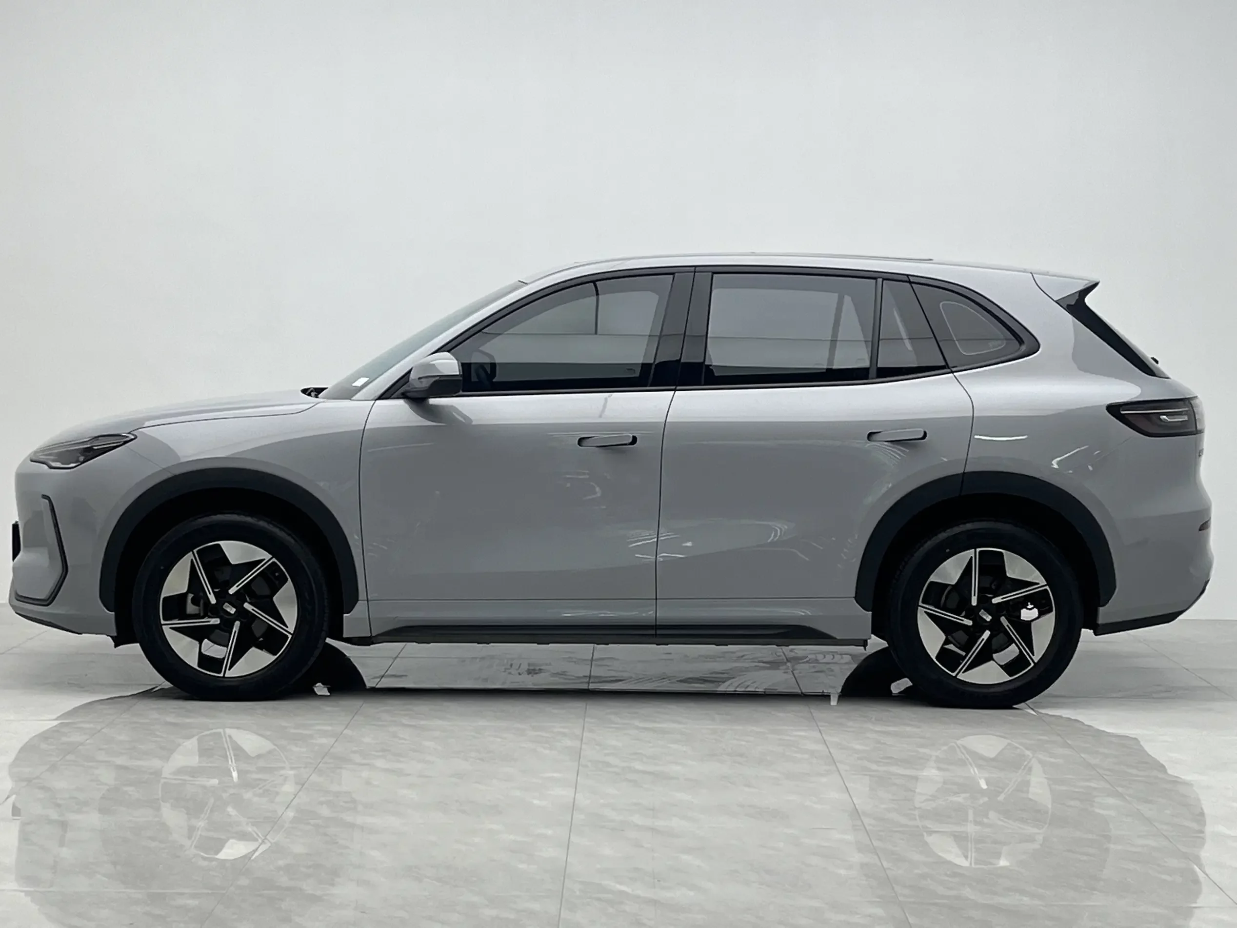 Geely Galaxy E5