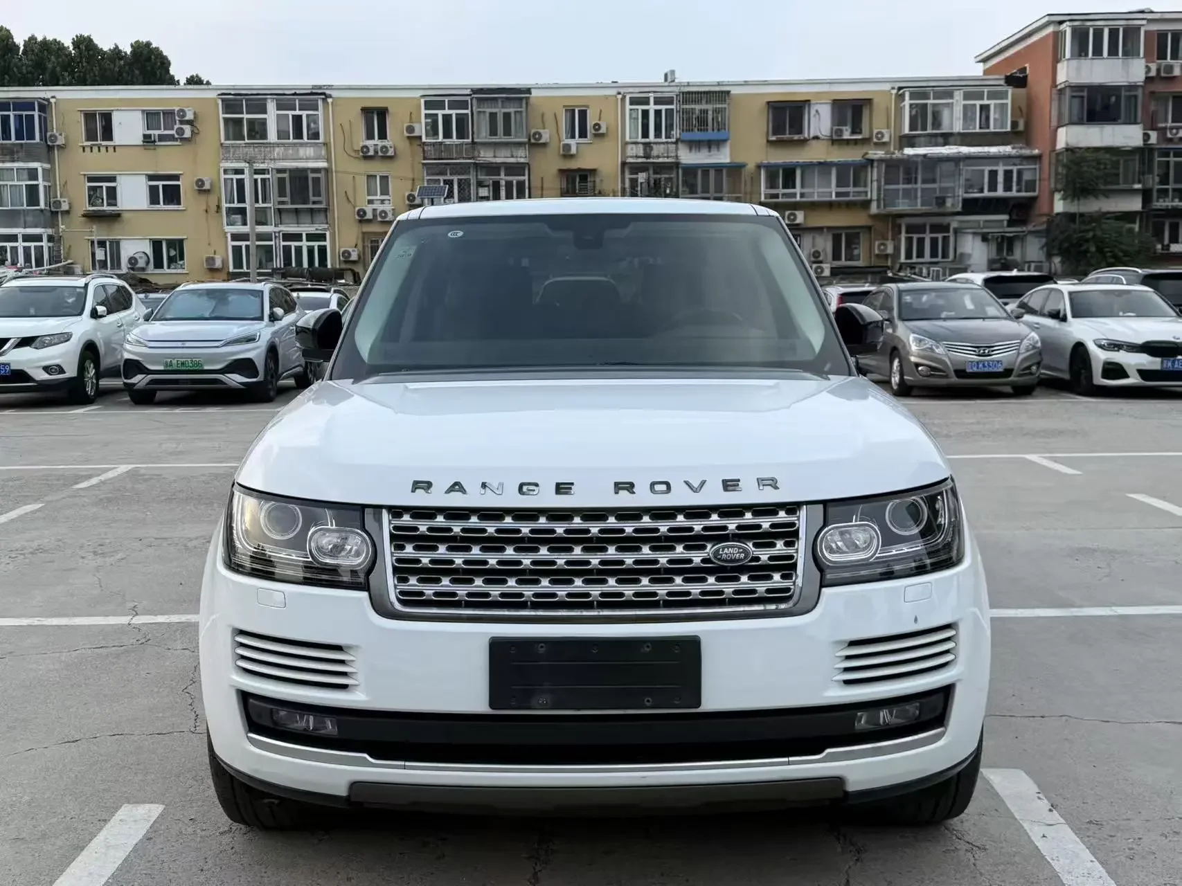 Land Rover range rover