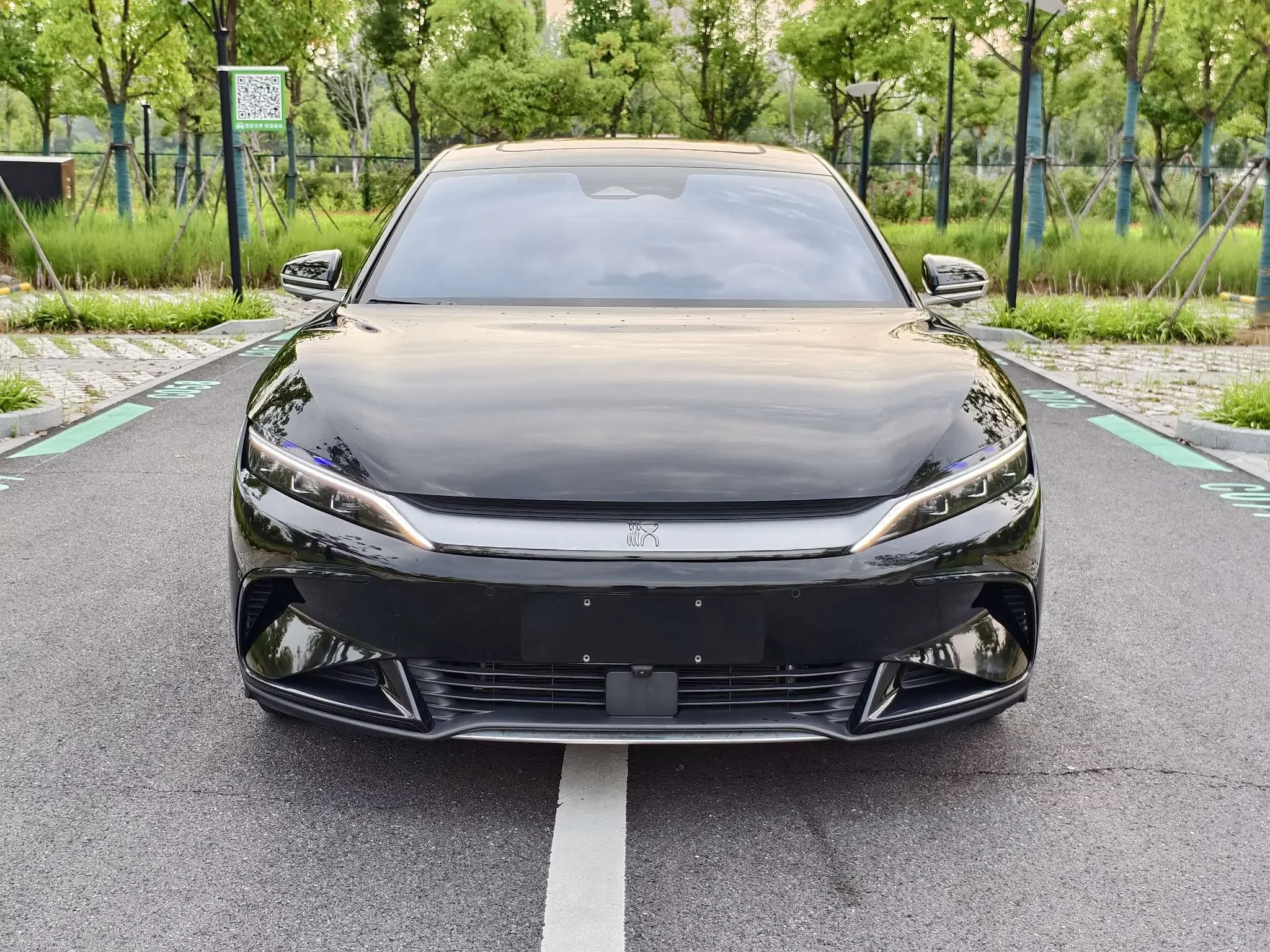 BYD Han EV